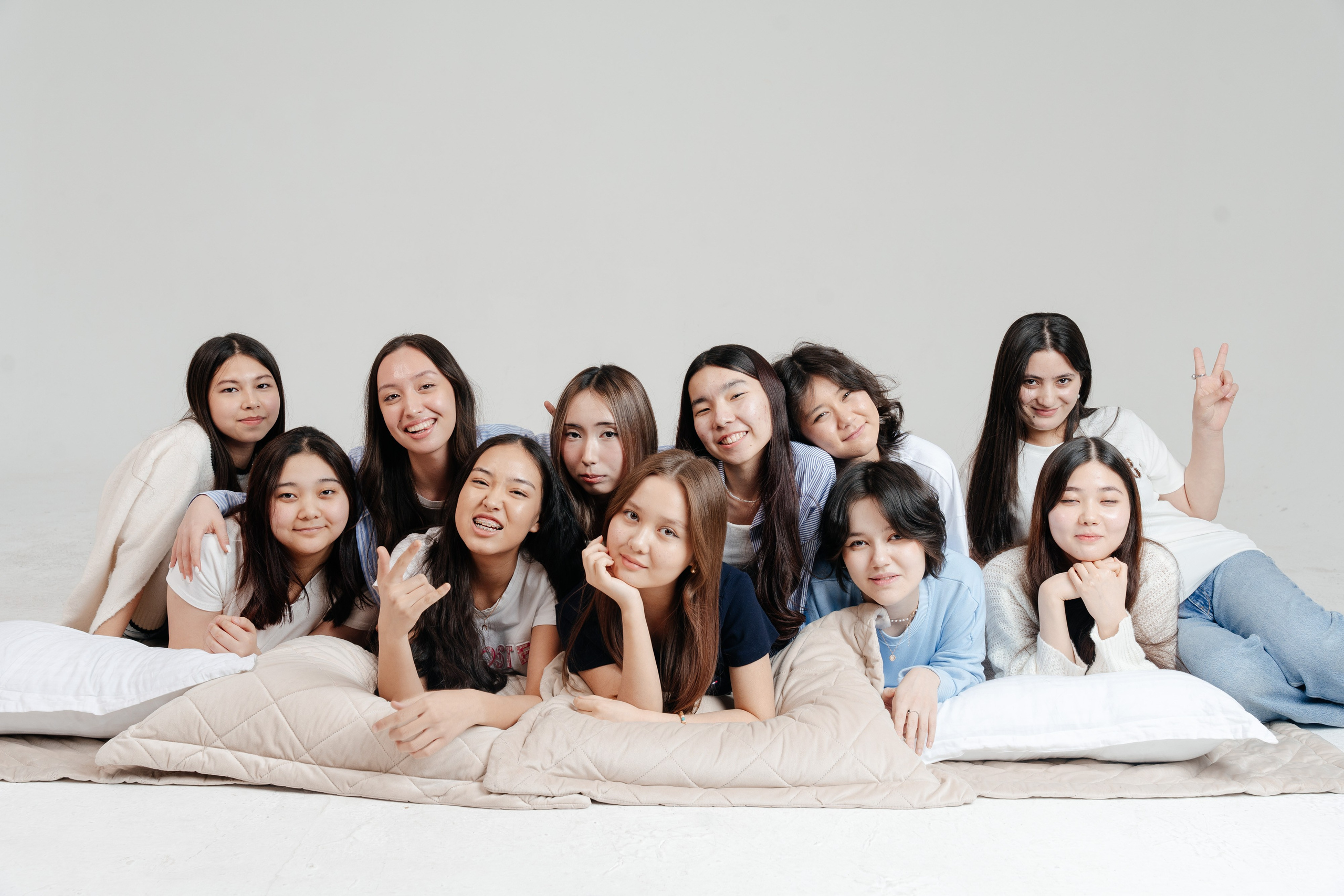 Общие кадры в студии. Выпускные альбомы в Нур-Султане (Астана) и по всему Казахстану