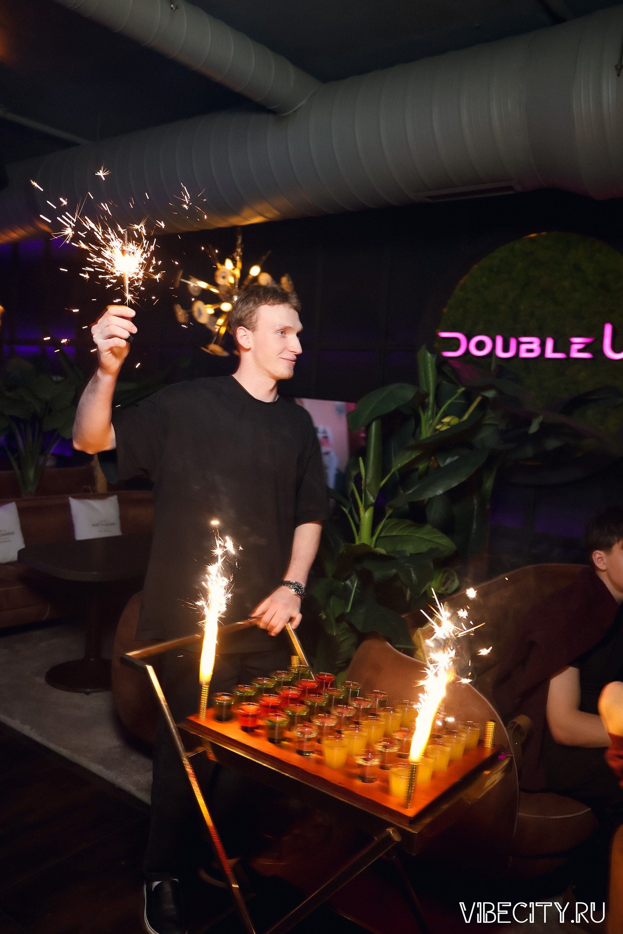 DOUBLE U. VIBECITY.RU Вайб Сити Ру Фоторепортажи Фотоотчеты Калининград