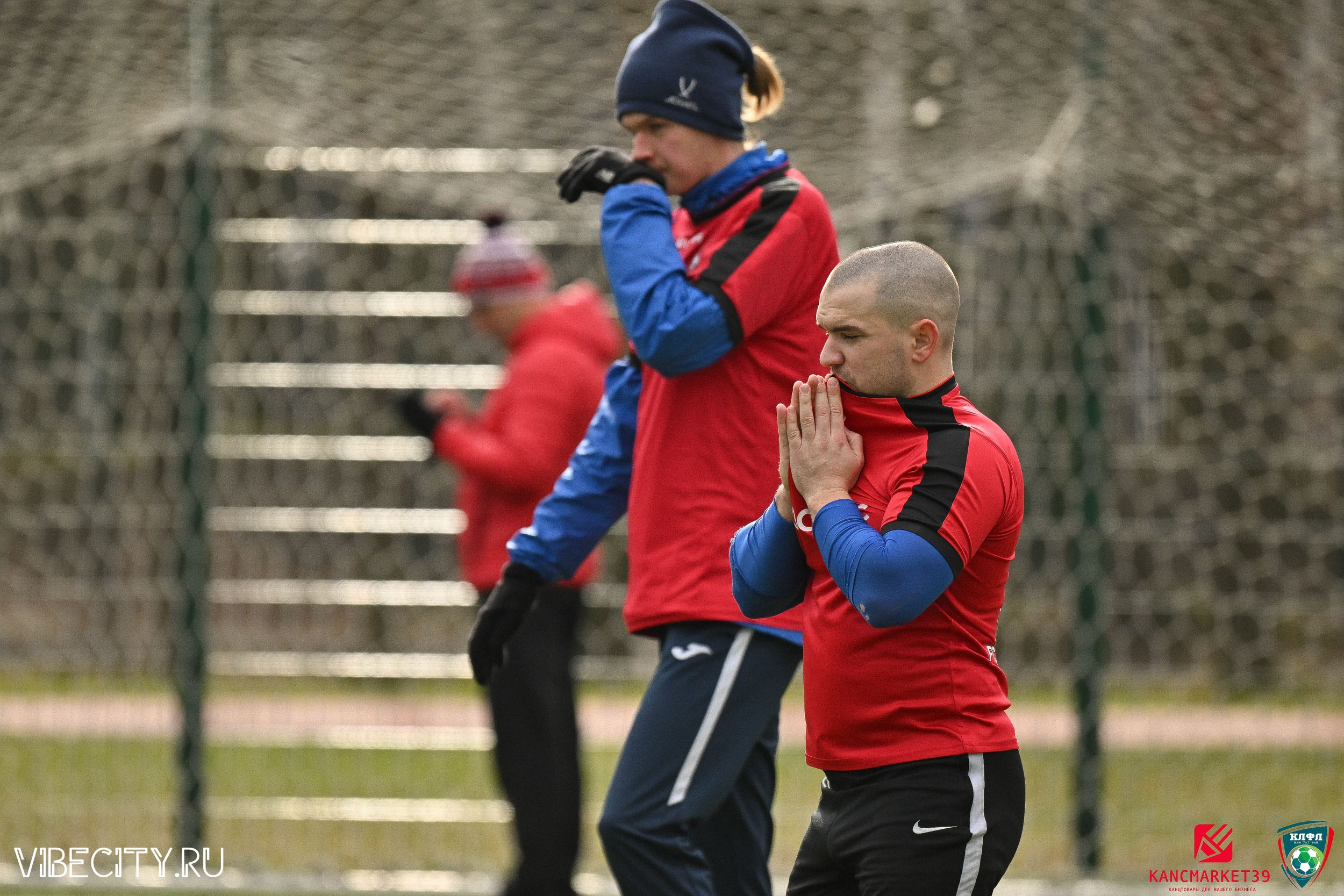 XX ЧЕМПИОНАТ КАЛИНИНГРАДСКОЙ ЛФЛ КАНЦМАРКЕТ39 сезона 2024–2025 гг. VIBECITY.RU Вайб Сити Ру Фоторепортажи Фотоотчеты Калининград