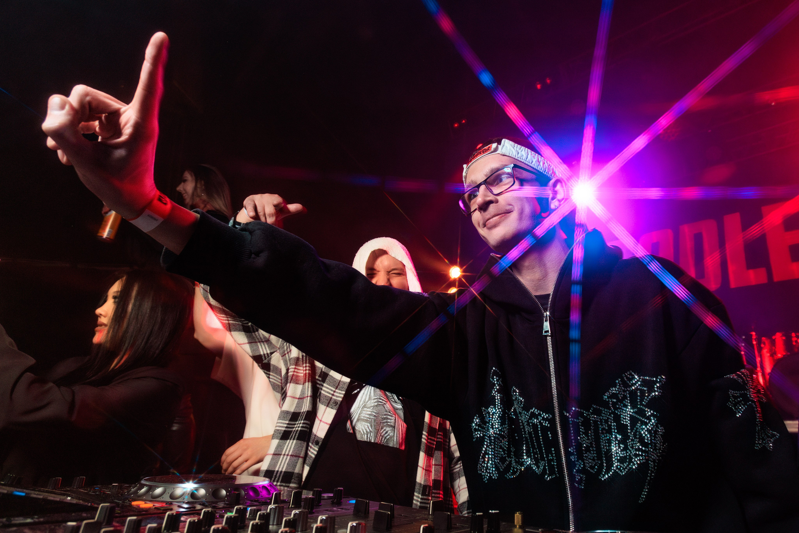 Halloween Svoboda Rave. Репортажный фотограф Екатеринбург | Яркий, качественный репортаж | Концерты, клубы, репортаж, праздники, корпоративы