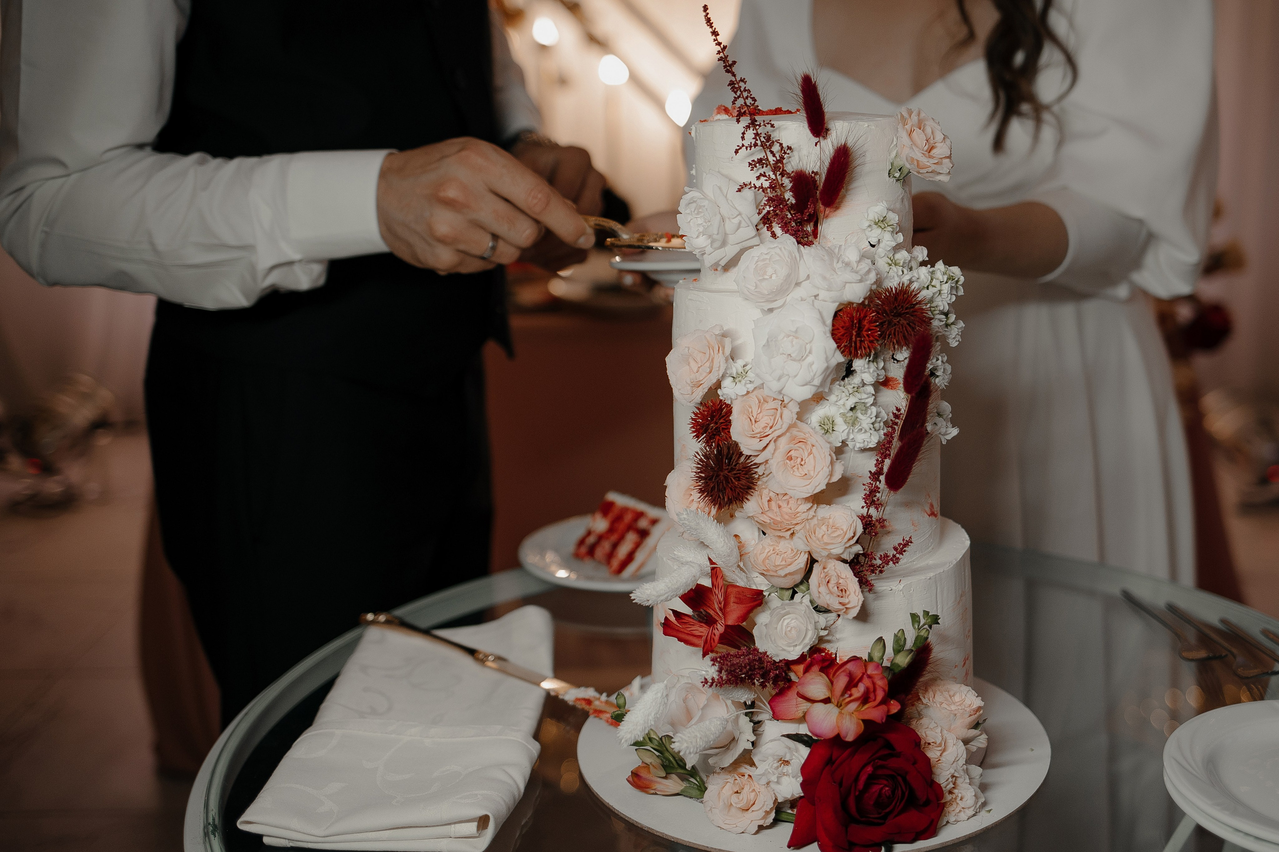 24.08.2024. RETOUCH-HOUSE