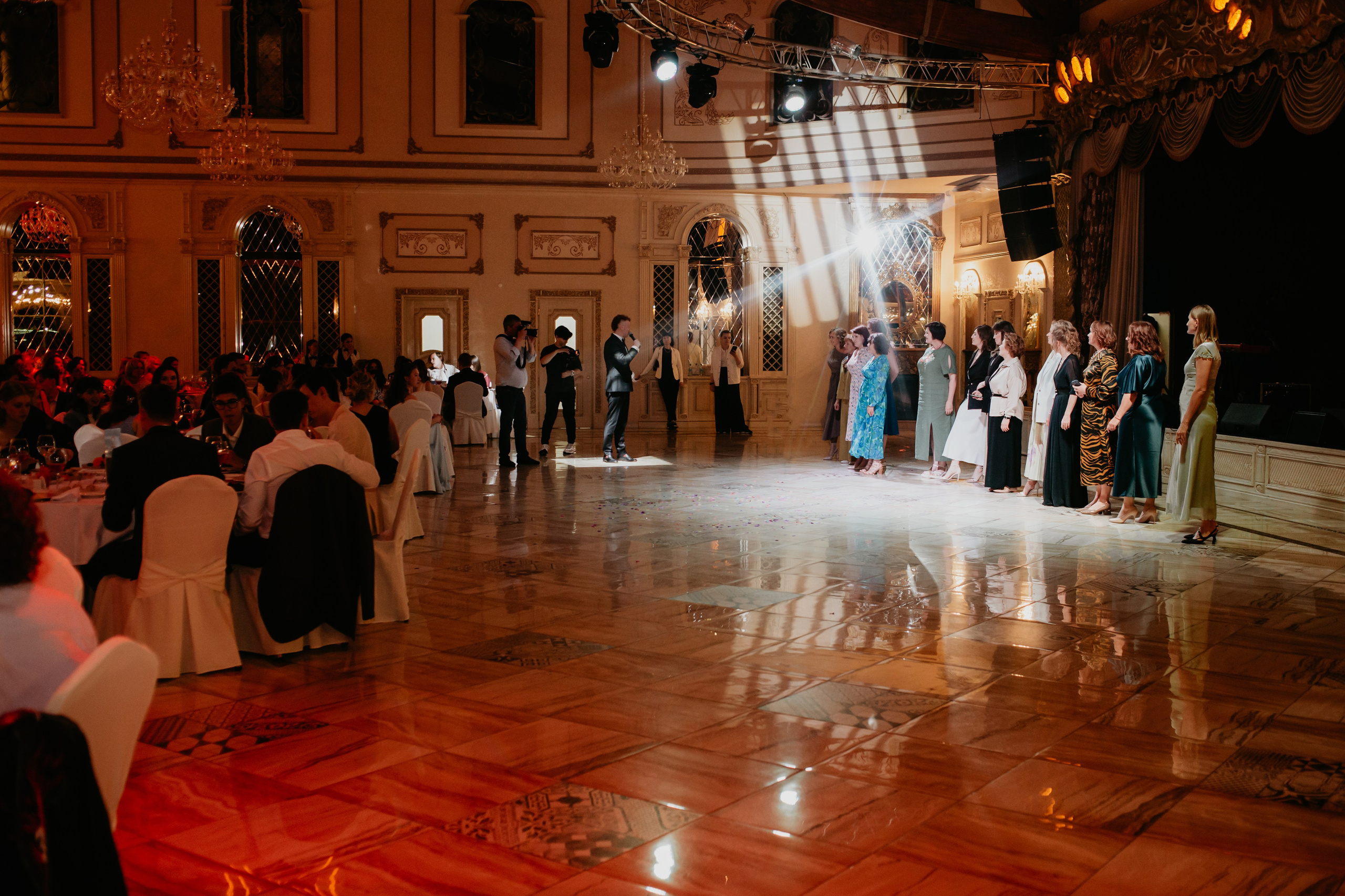 Выпускной. 11 лицей. Фотограф в Челябинске Ополихина Анна