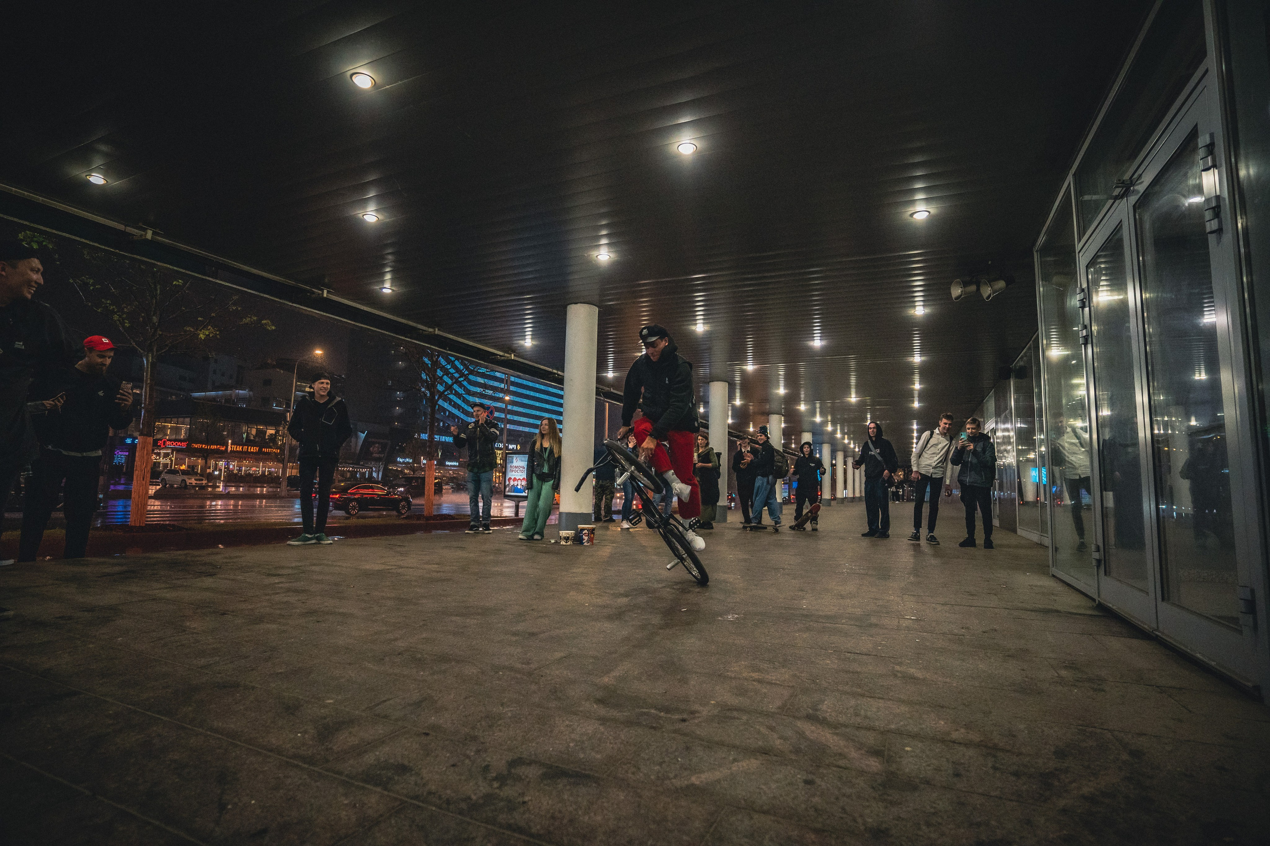 Премьера фильма ИБЬЁТСЯ в Москве 26.05.22. Репортажный фотограф в Краснодаре Рындин Дмитрий