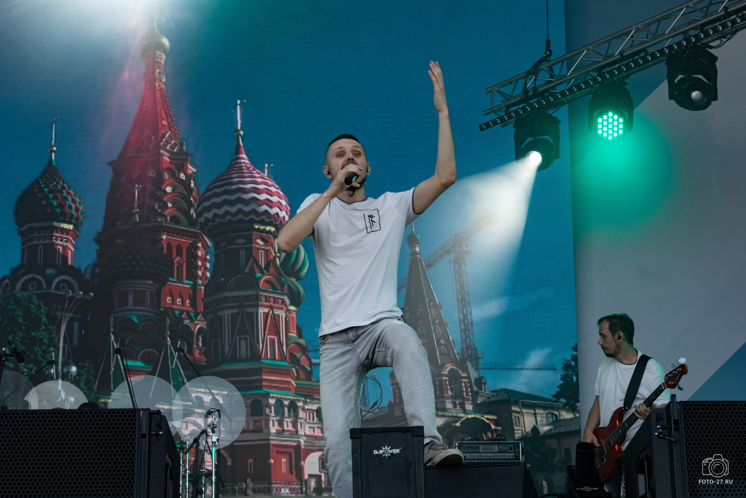 Антон Курдюмов фотограф в Хабаровске Рина Курдюмова фото27 foto27 Антон Дорофеев репортажный репортаж документалист Тони и Рина фотосоздатели ПаПаРоК Рок над Амуром 2024 фестиваль Хабаровск