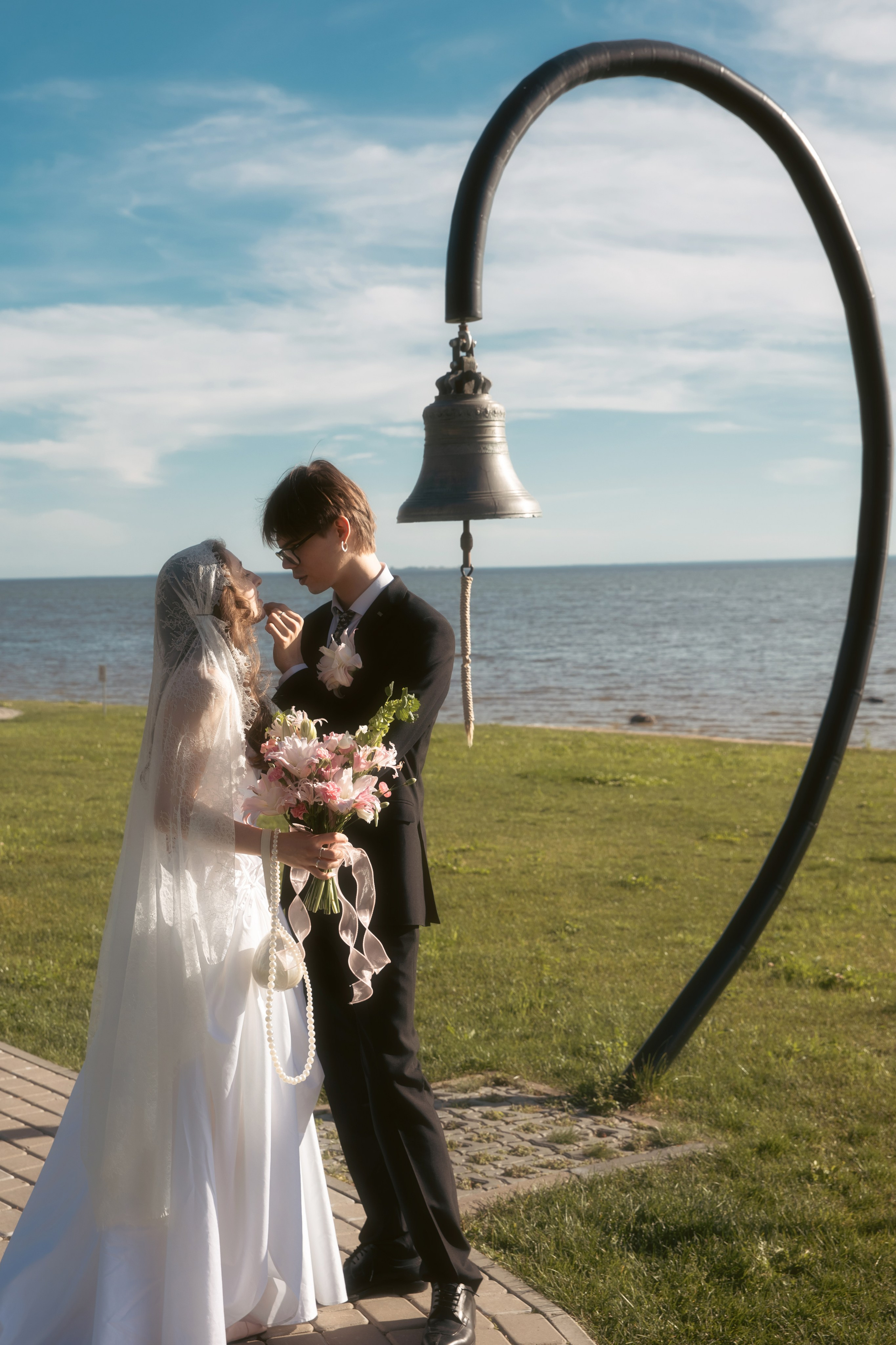 WEDDINGS. DRIPSTOCK MAG