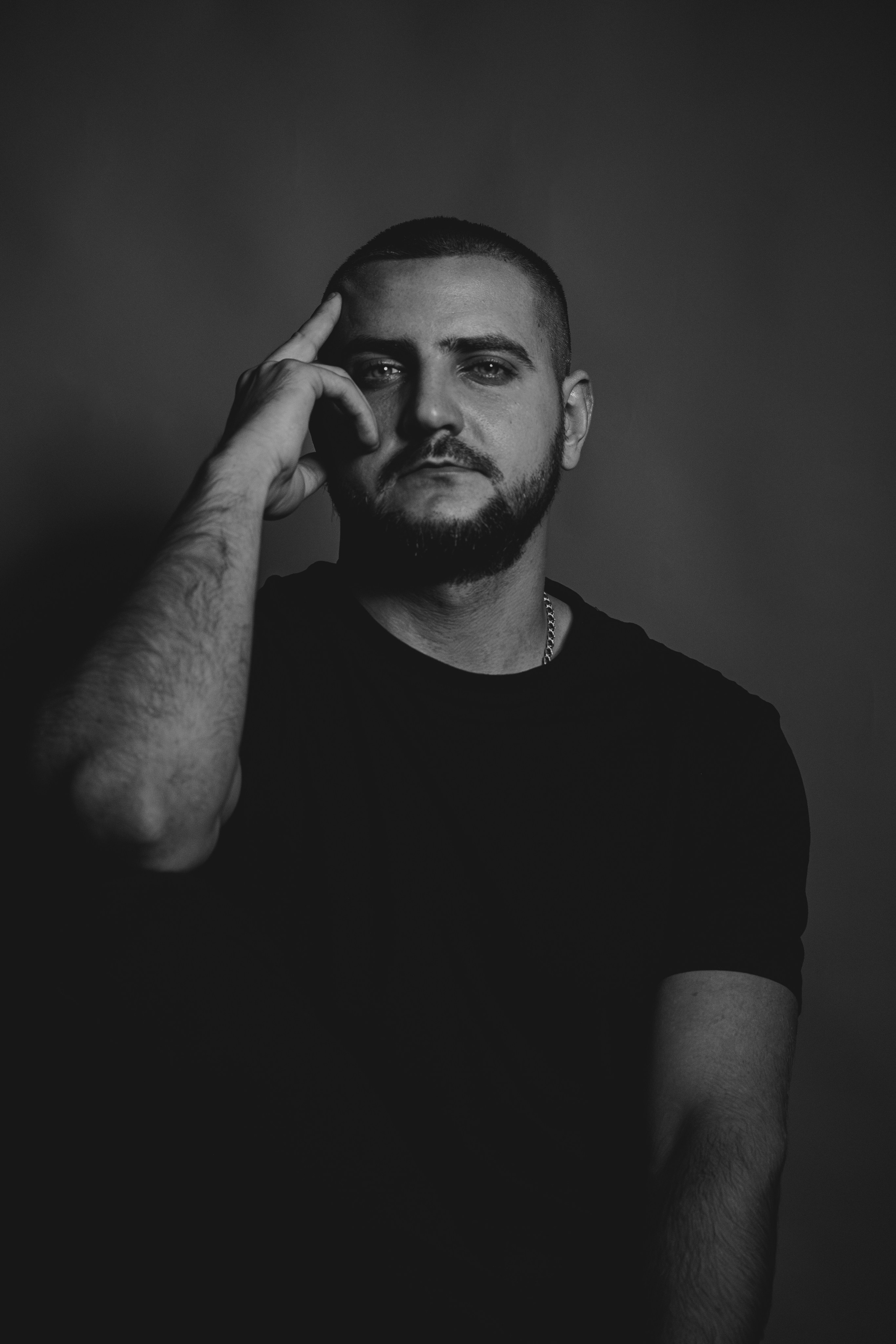 Для мужчин. Коммерческий и Портретный Фотограф Симферополь Крым Максим Махо