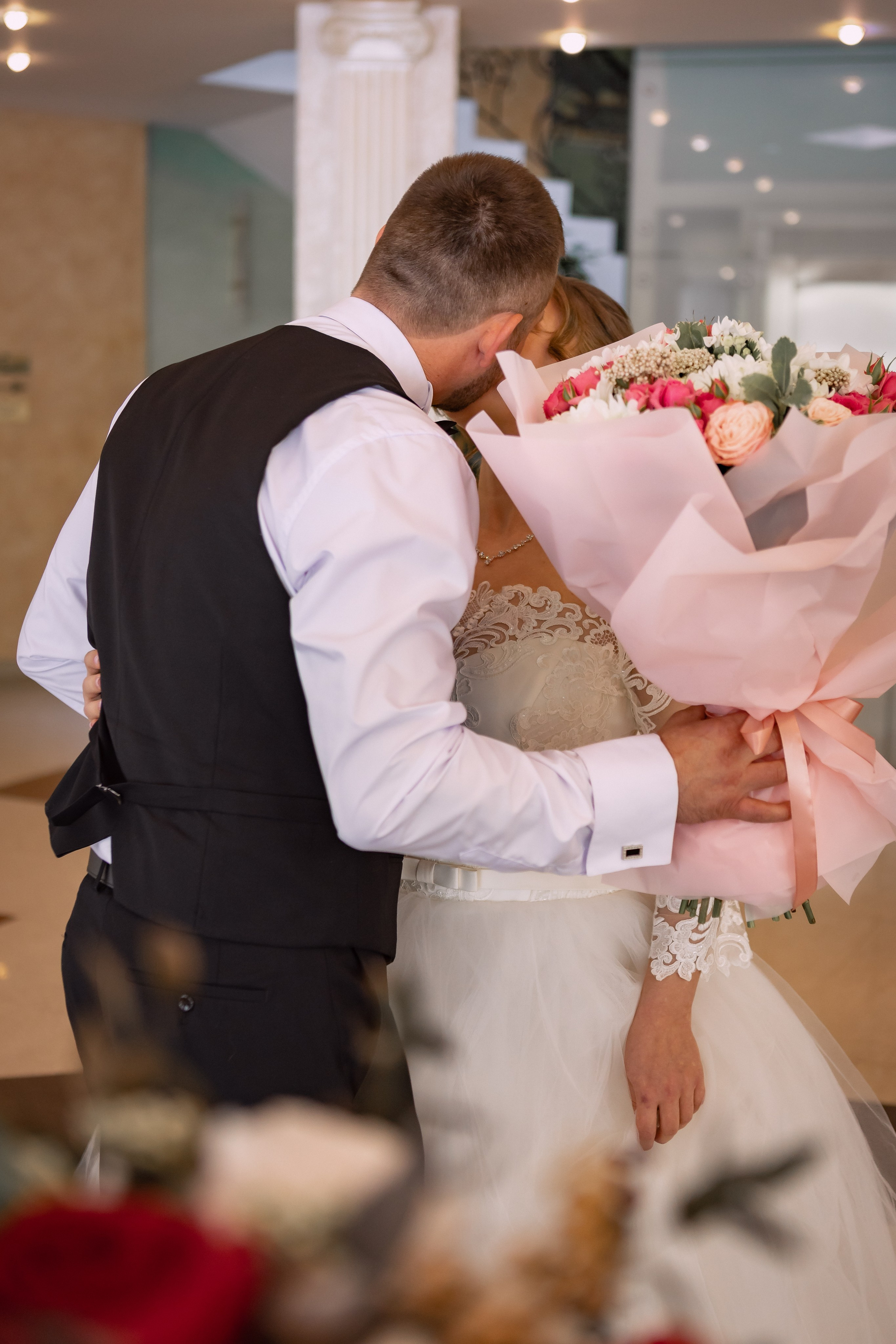 Свадебная фотопрогулка в усадьбе Марфино