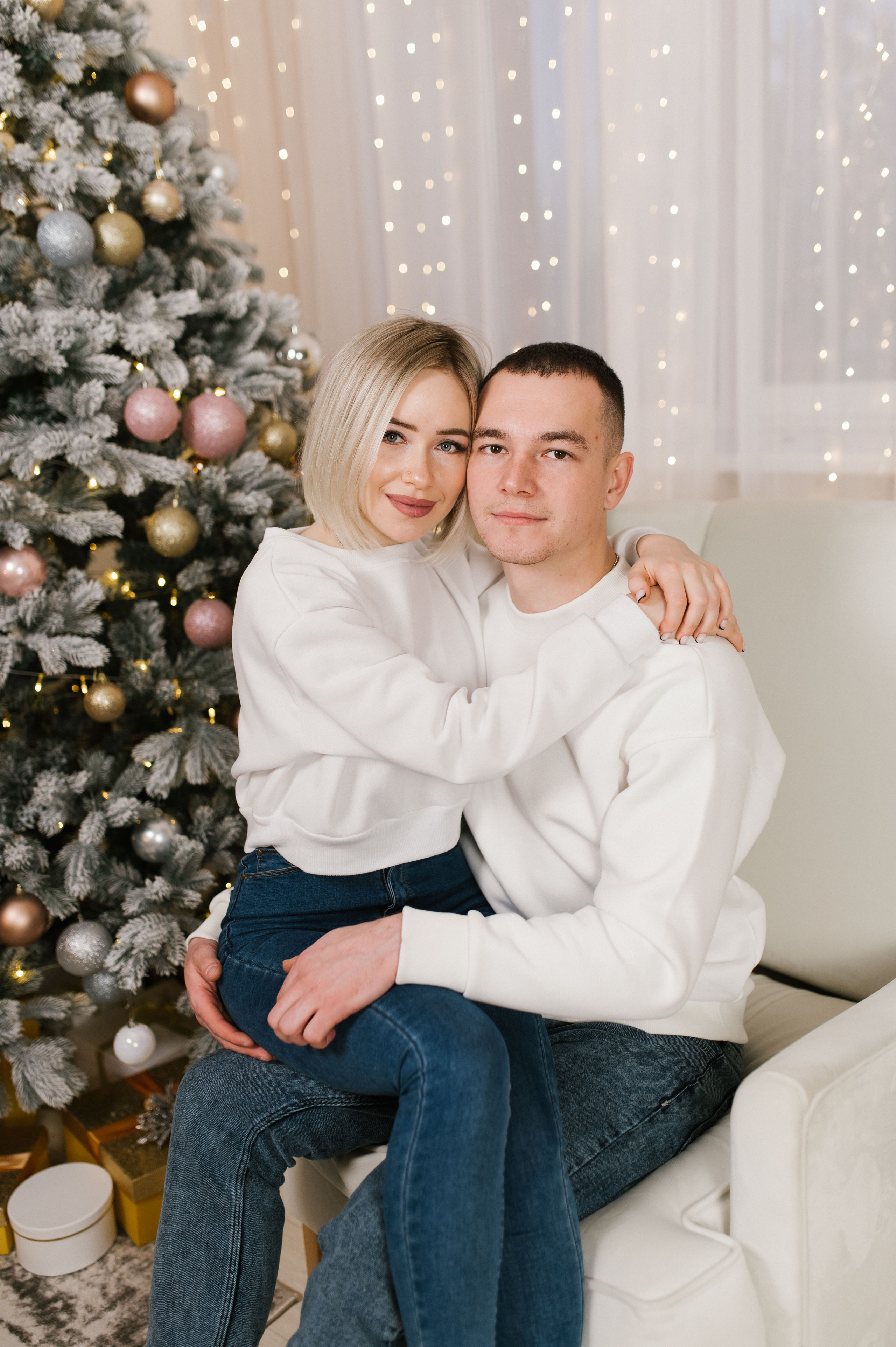 Диана и Глеб долгожданная встреча Новый год с семьей. Семейный фотограф в городе Мегион и Нижневартовск Дзюба Татьяна