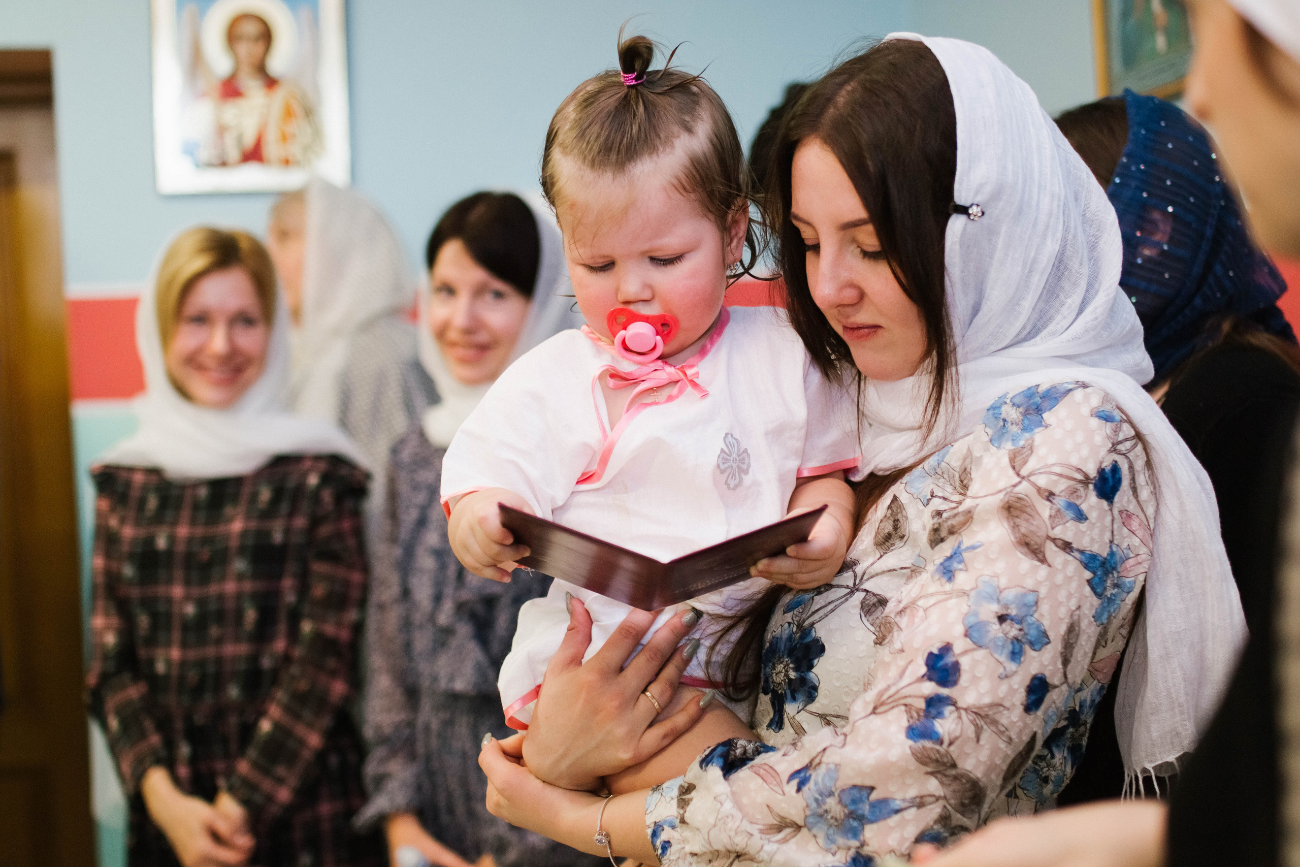 Крестины Киры. Семейный фотограф в городе Мегион и Нижневартовск Дзюба Татьяна
