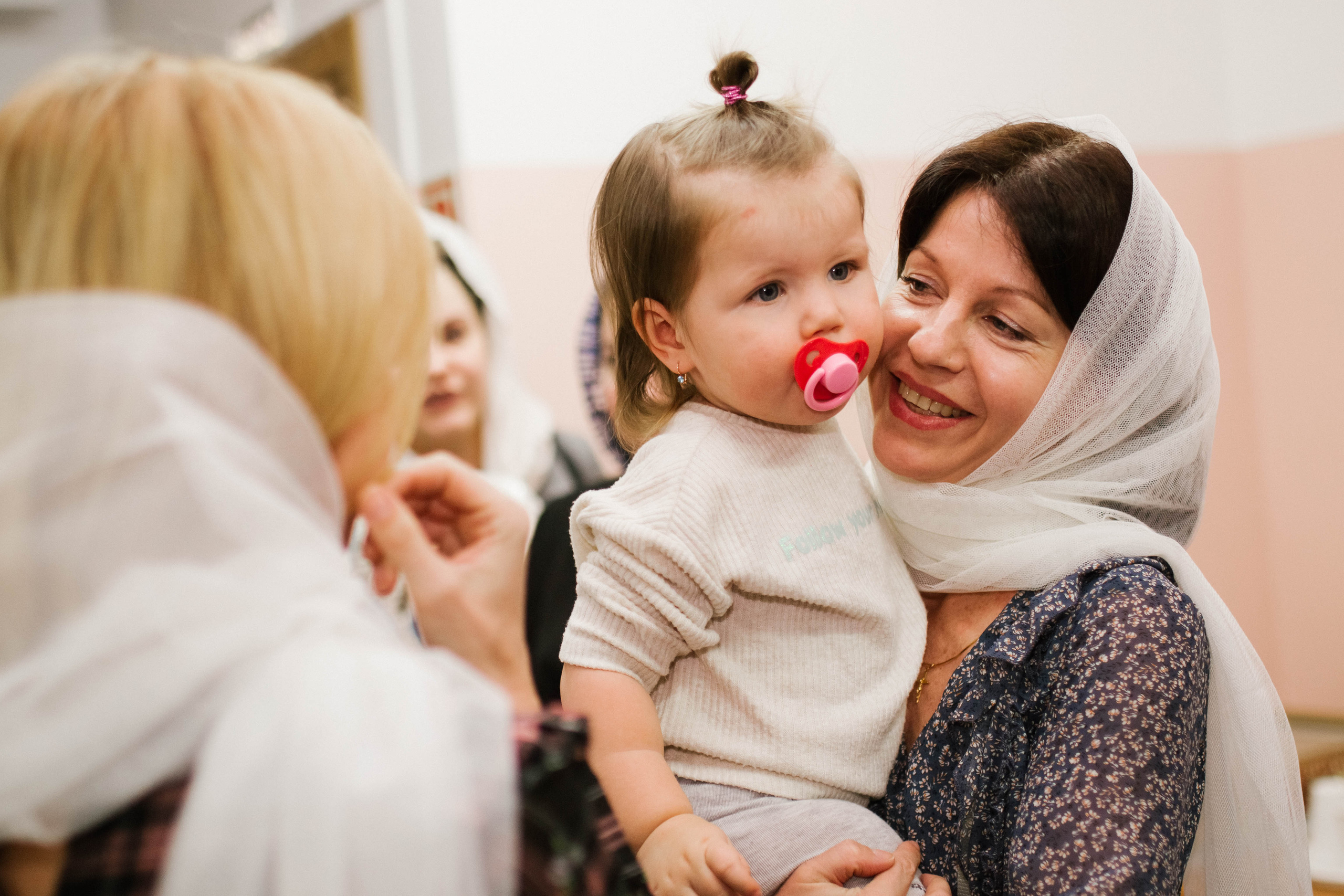 Крестины Киры. Семейный фотограф в городе Мегион и Нижневартовск Дзюба Татьяна