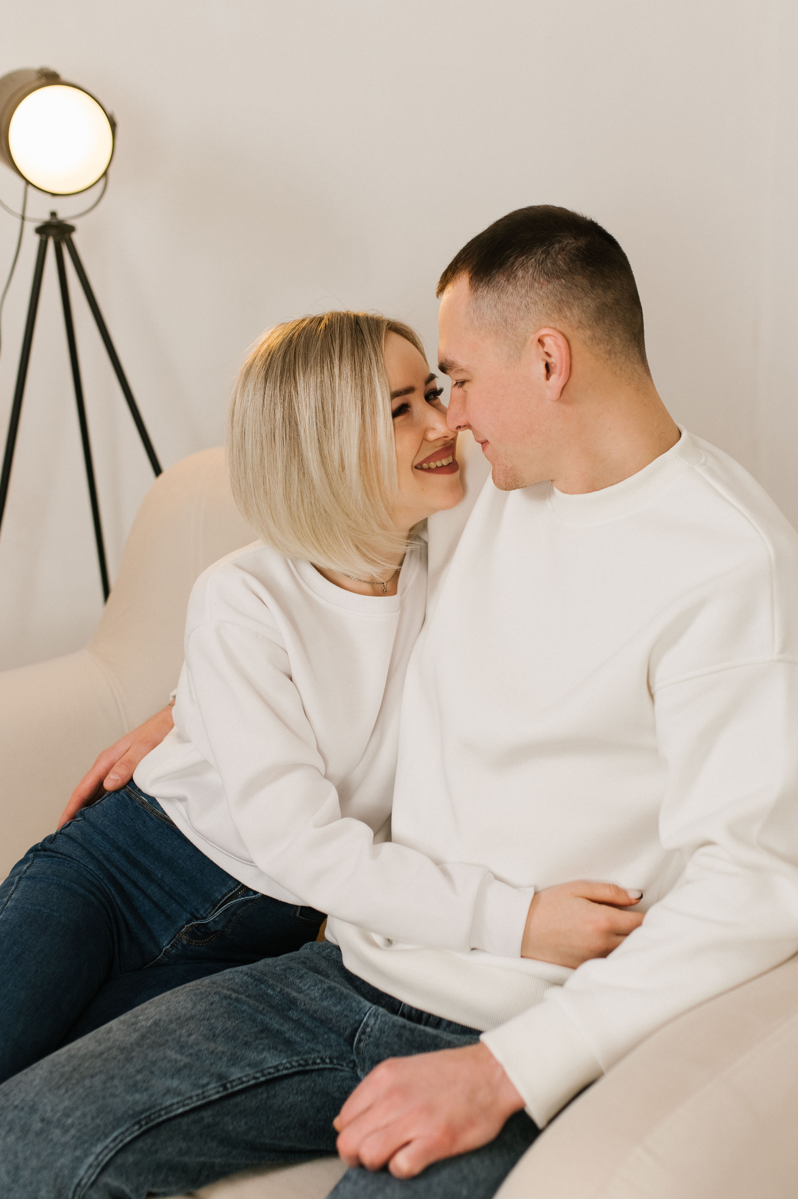 Диана и Глеб долгожданная встреча Новый год с семьей. Семейный фотограф в городе Мегион и Нижневартовск Дзюба Татьяна