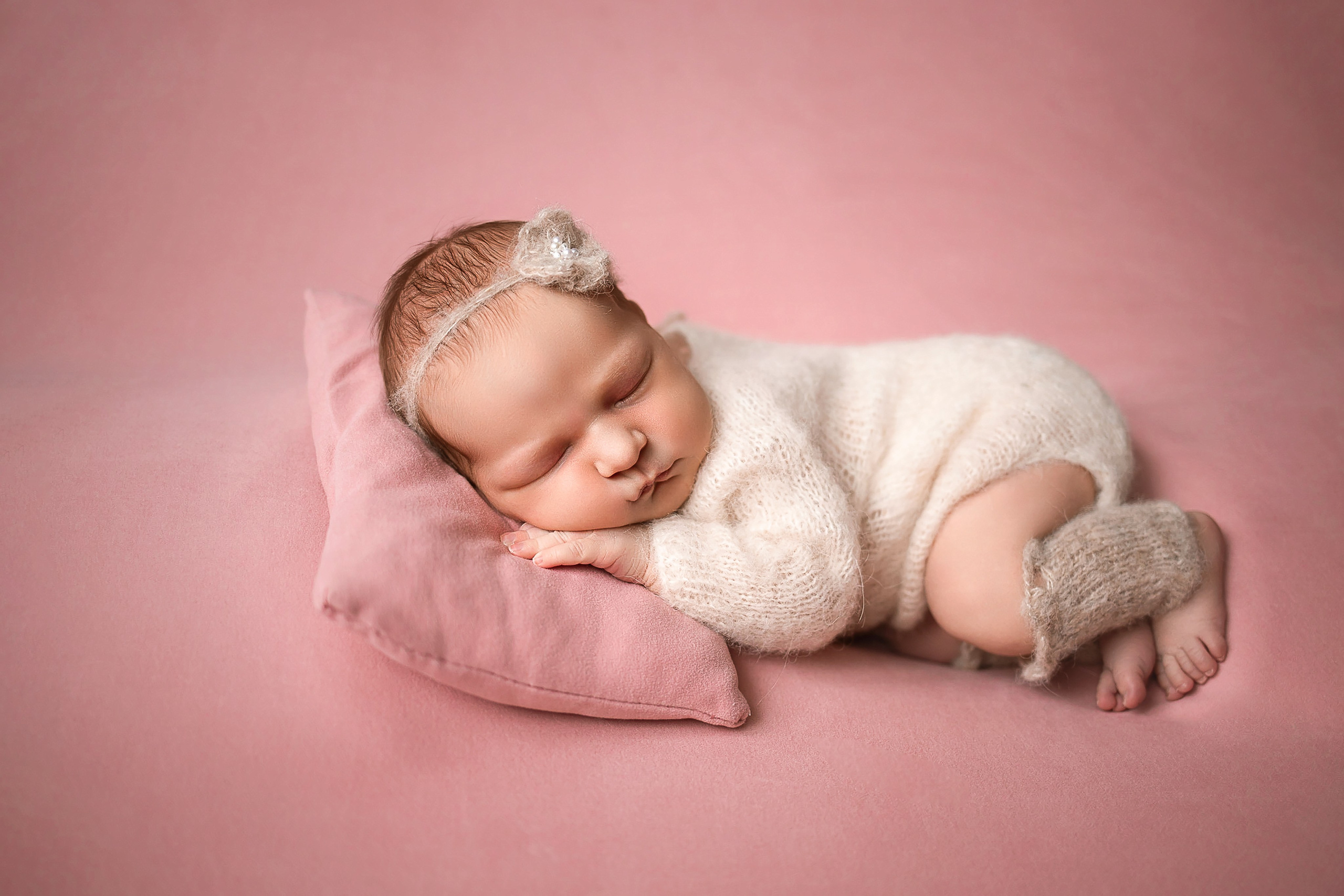 Фотосессия новорожденного. Фотограф новорожденных в Новосибирске