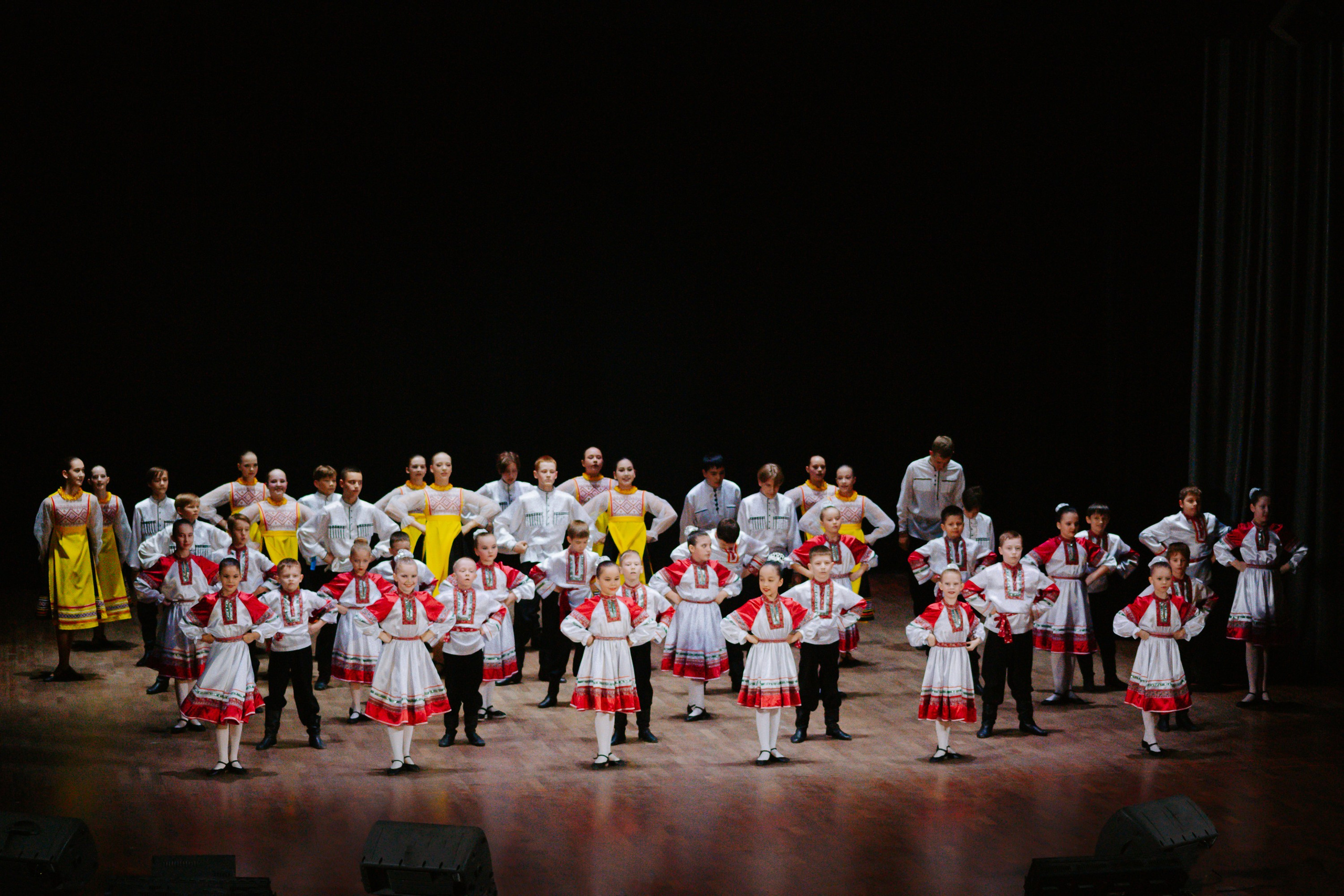 «Уральский сувенир». Концерт танцевальной студии. Фотограф в Челябинске Ополихина Анна