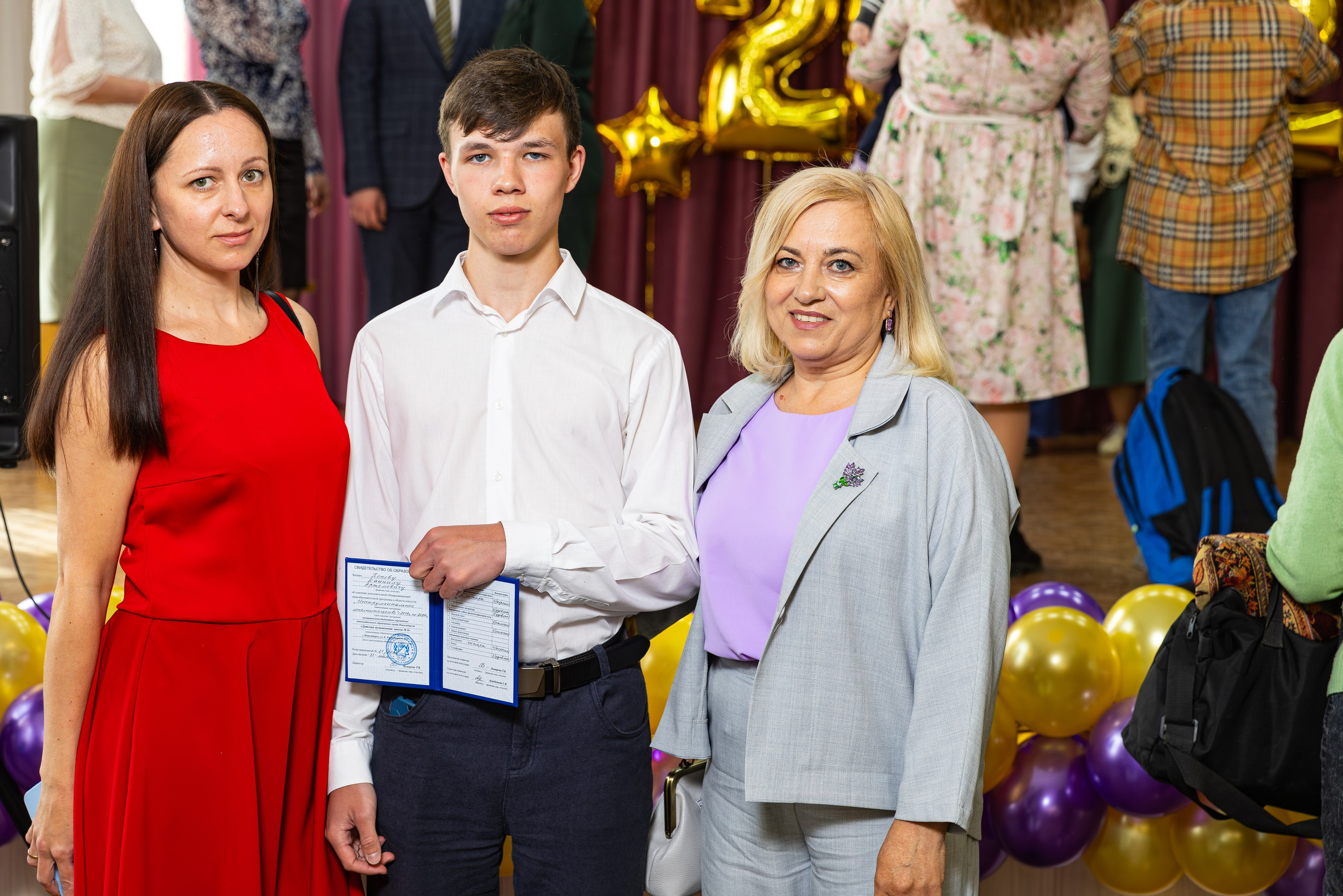 Выпускной музыкальная школа № 8. Фотограф Александр Поздняков  Новосибирск