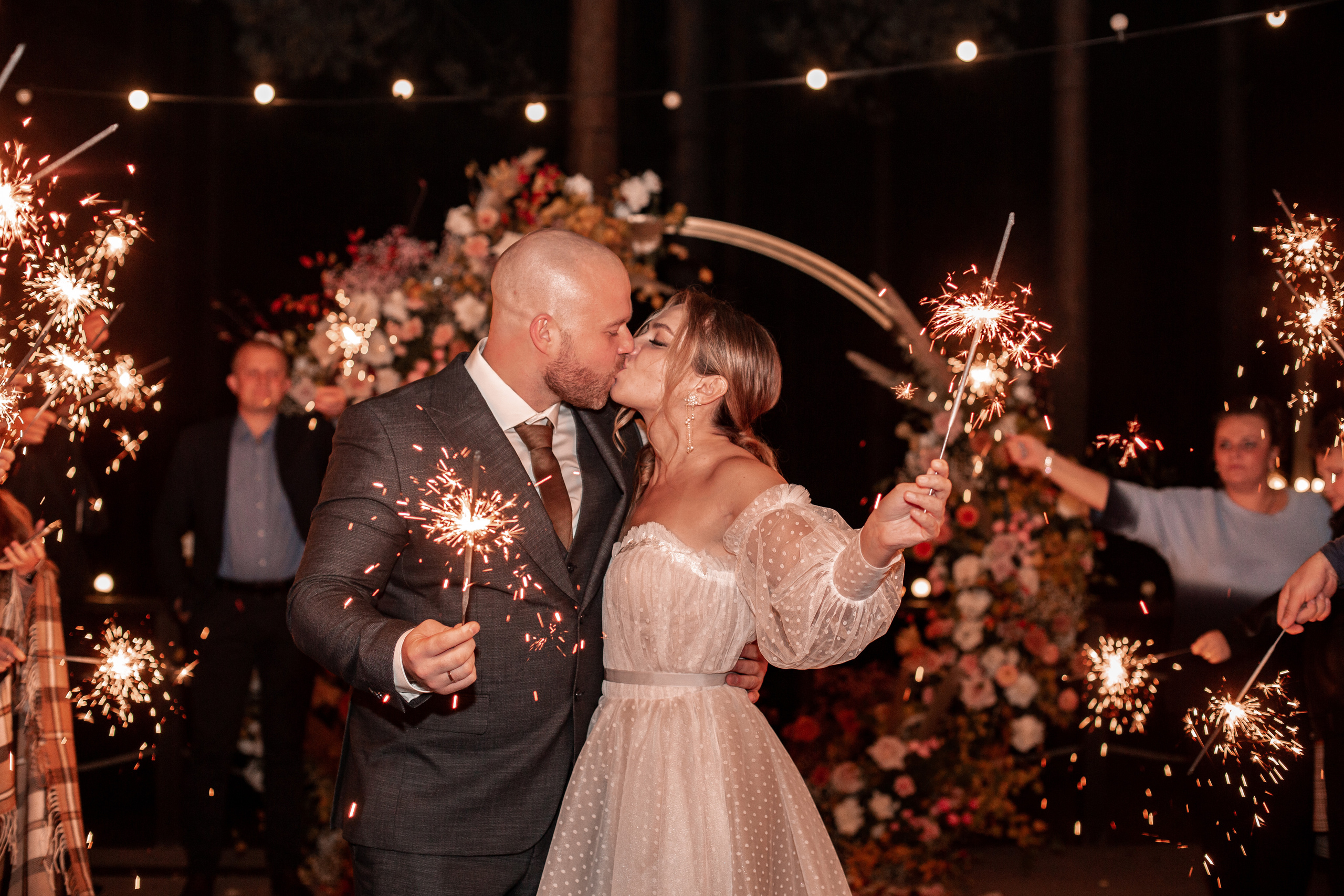 Свадьбы. Юля Шаровьёва семейный и свадебный фотограф в Санкт-Петербурге