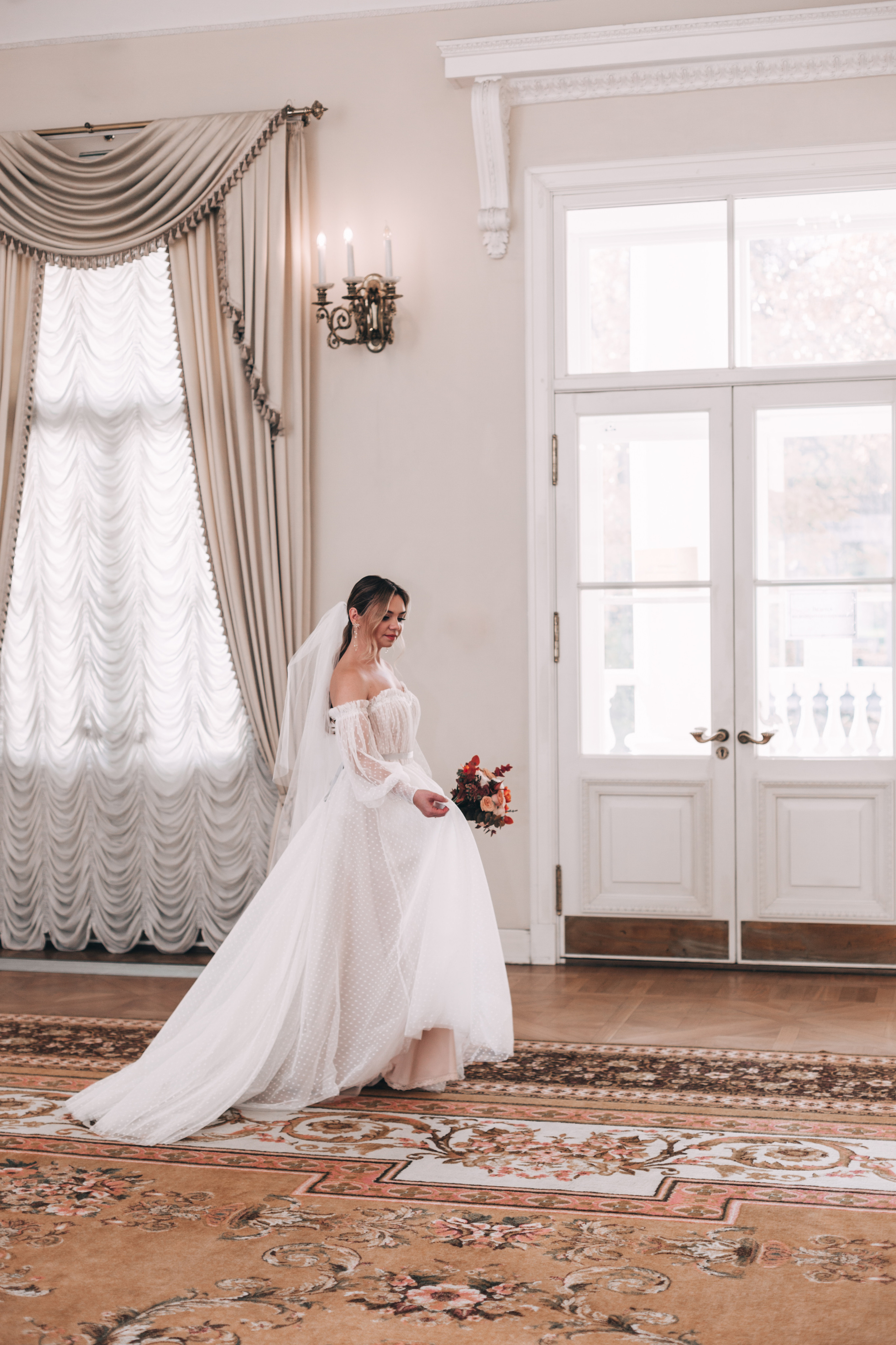 Свадьбы. Юля Шаровьёва семейный и свадебный фотограф в Санкт-Петербурге