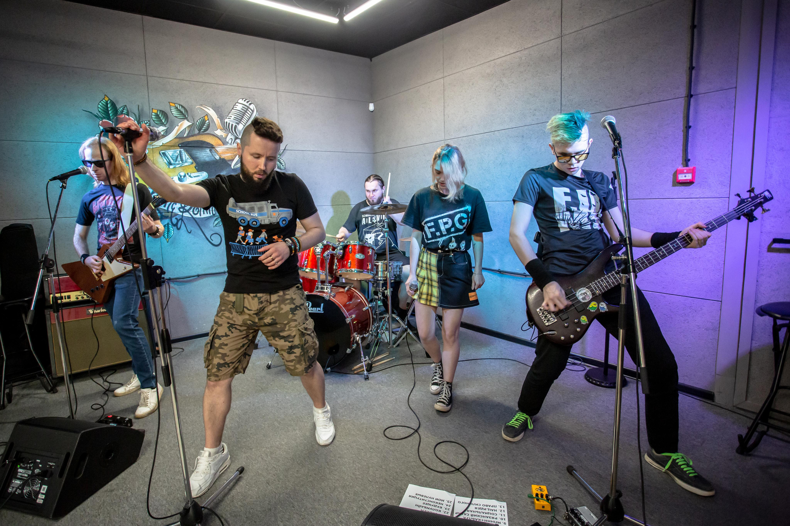 Онлайн концерт группы Костры. Фотограф Сонкина Татьяна