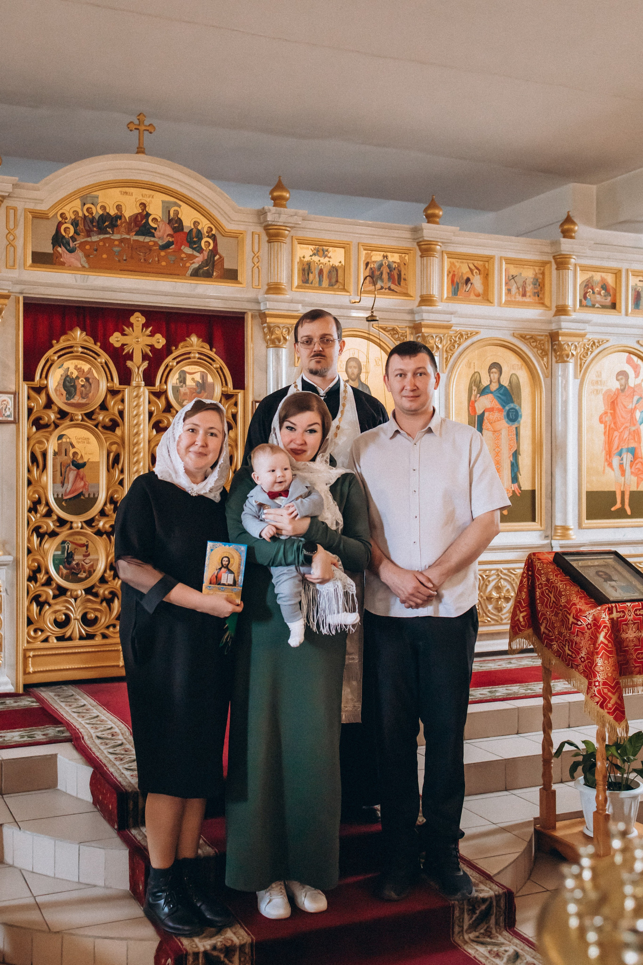 Крещение. Семейный фотограф Нижневартовск Тюмень Ефимова Ирина