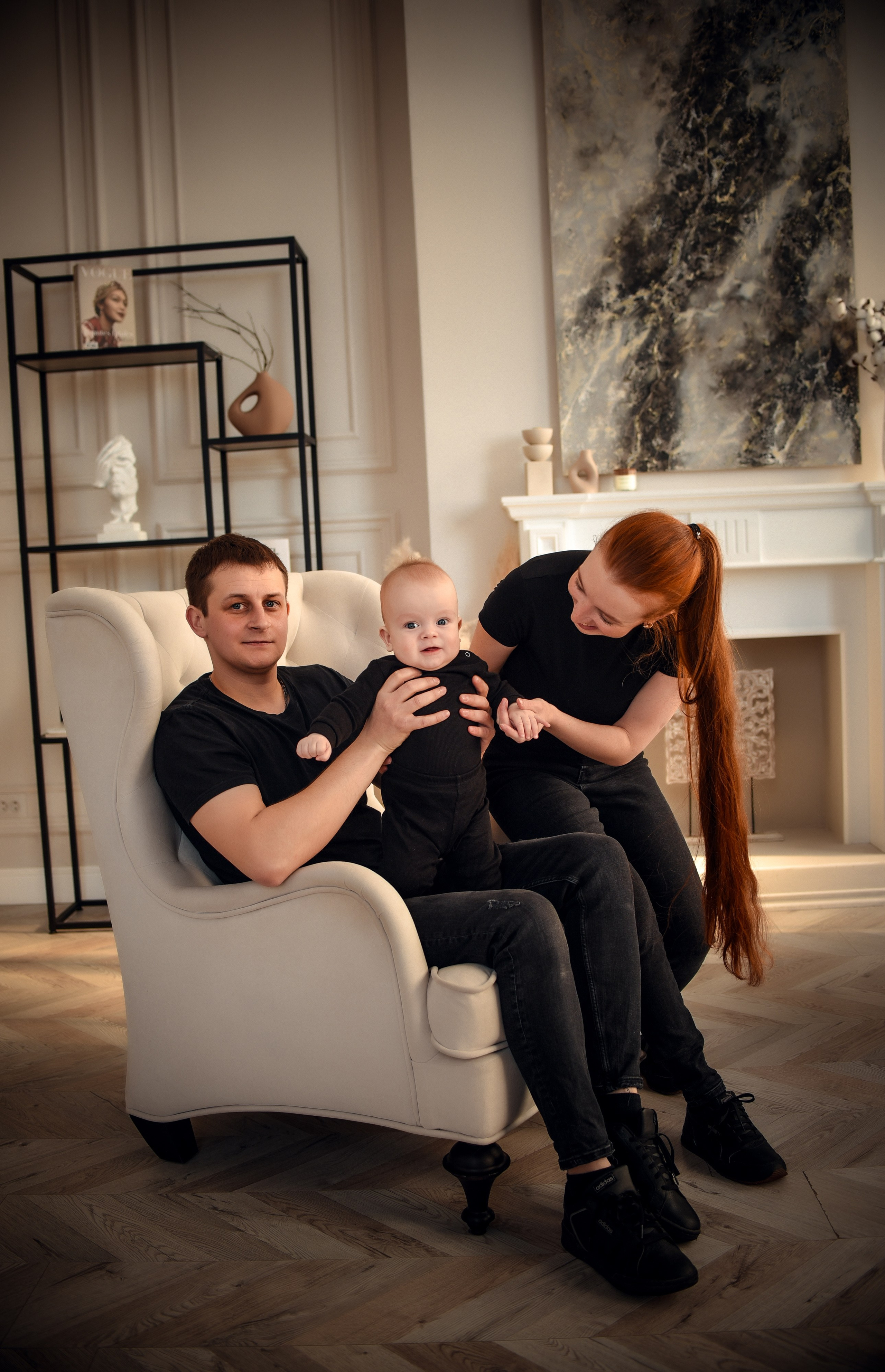 Семейная студийная фотосессия 3. Свадебный, семейный, детский, контент фотограф в Омске Максим Ильин