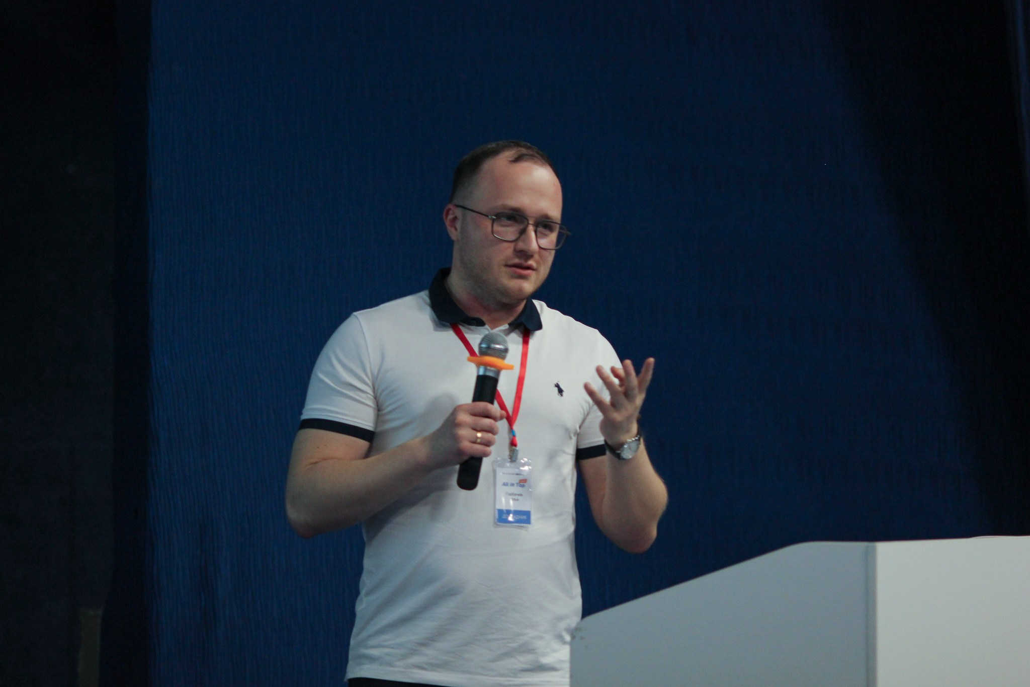 Конференция «ALL IN TOP CONF» 2026. Репортажный фотограф в Москве Екатерина Ремезова