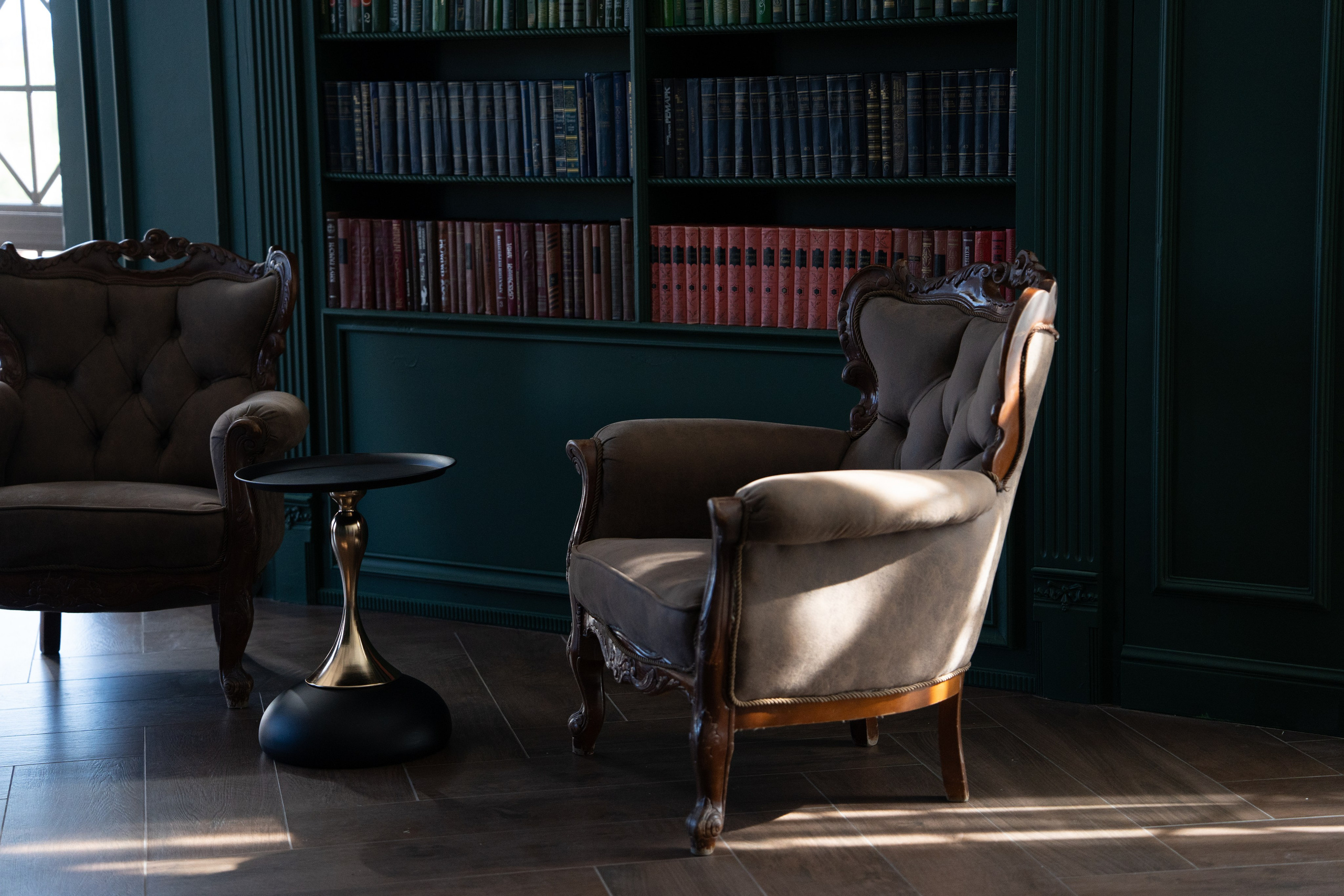 Фотостудия «Леона» зал Библиотека. Свадебный фотограф в Ростове Александра Груздева