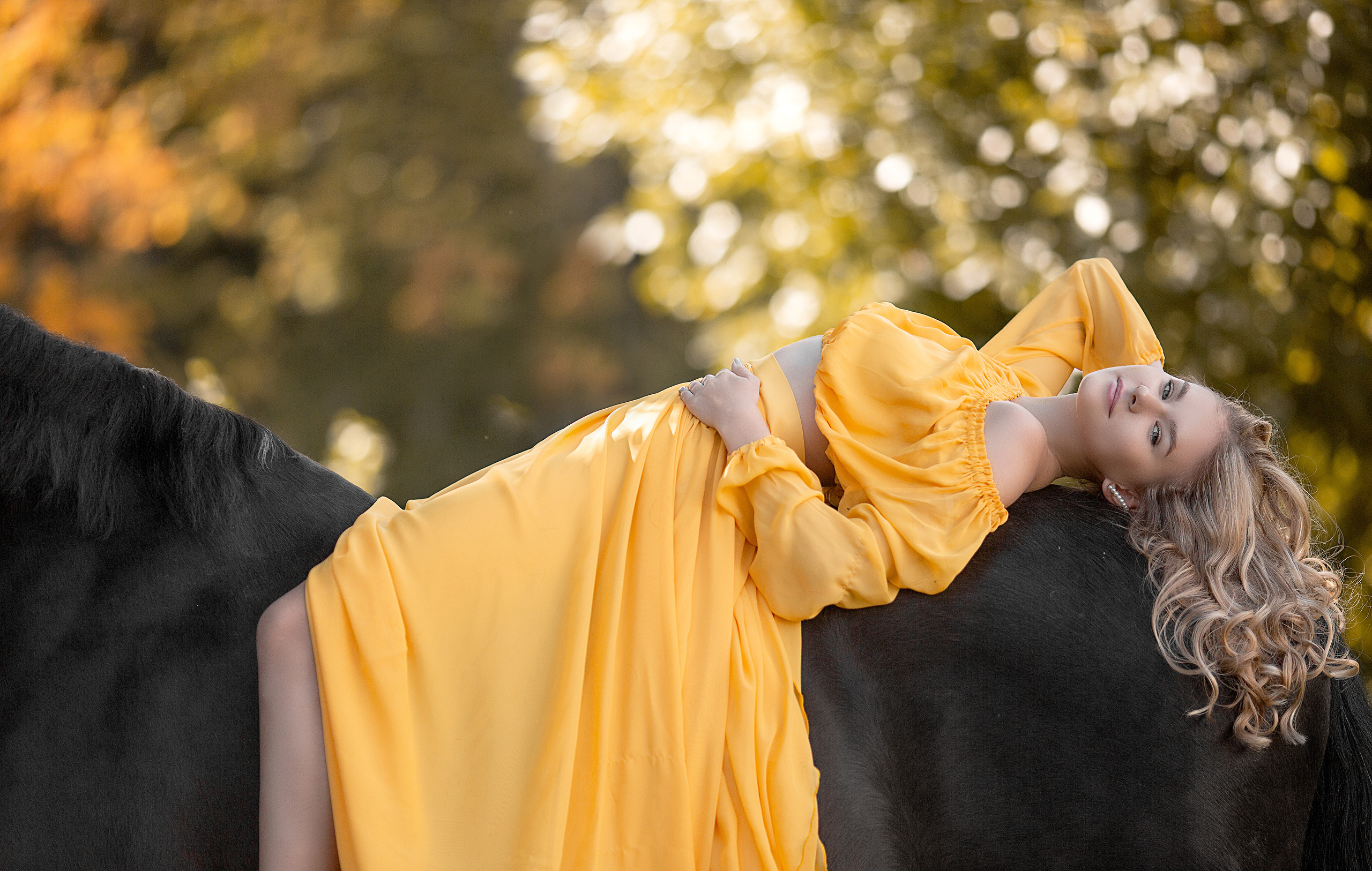 Люба и Жасмин. Фотосессия с лошадьми в Нижнем Новгороде