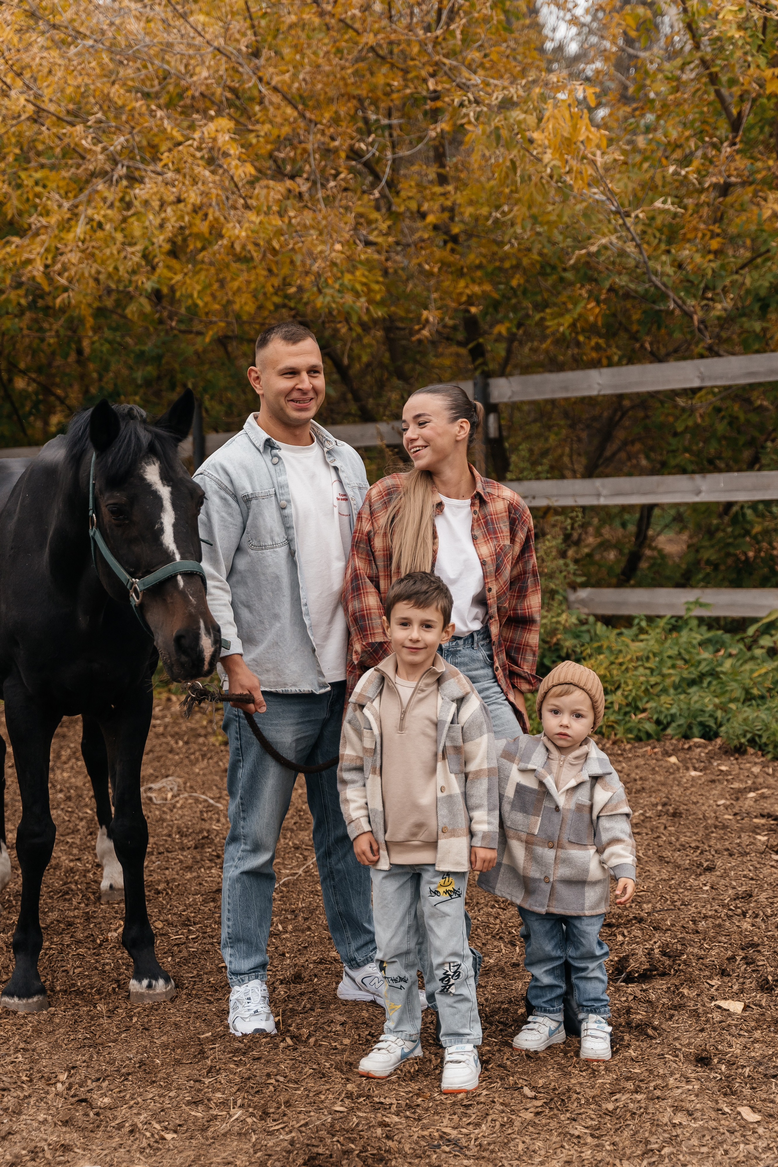 Никита, Аня, Лёва и Миша. Волик Мария