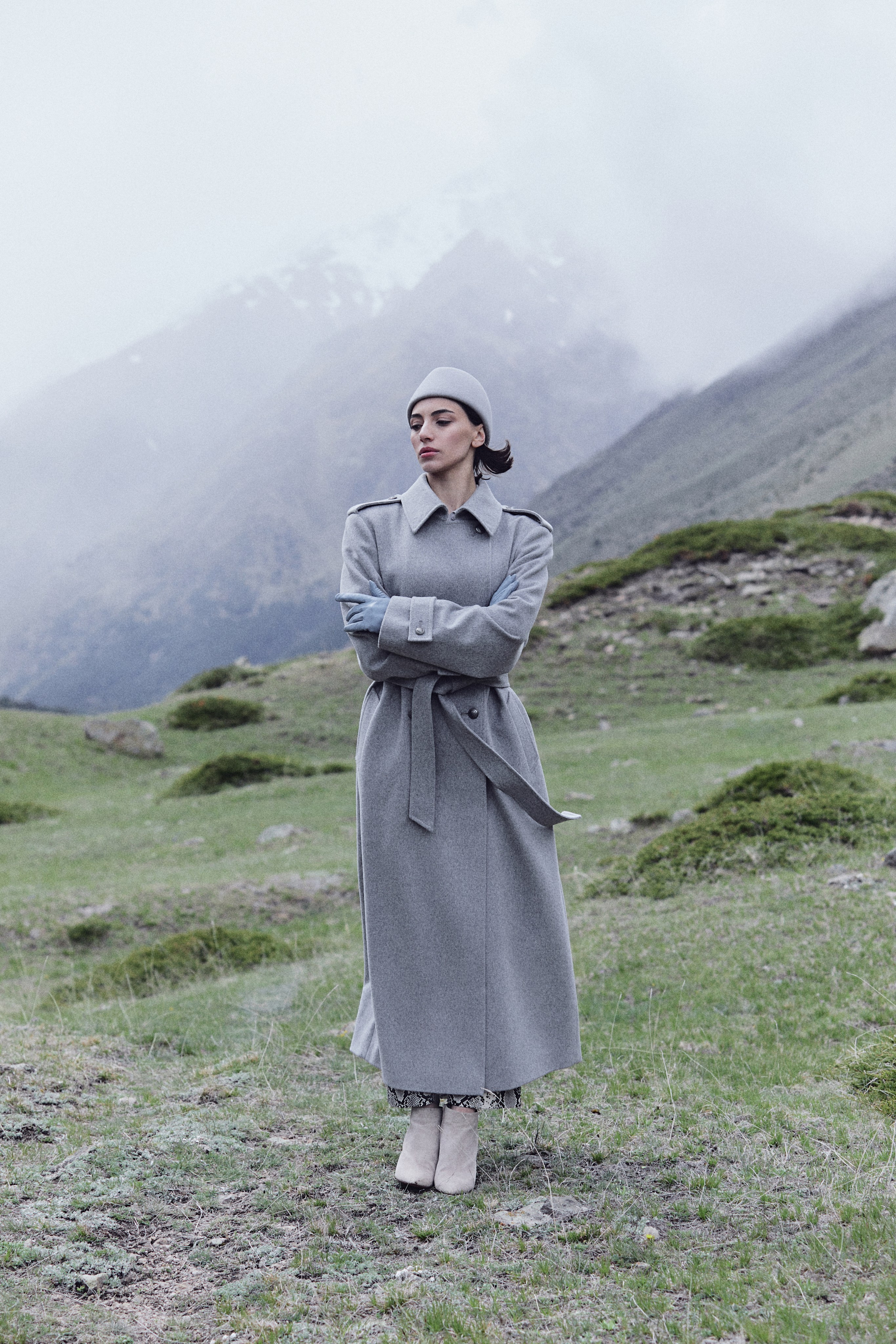 Имиджевая съемка для бренда в горах. Фотограф Продюсер в горах КБР / Москва  Нальчик Горы