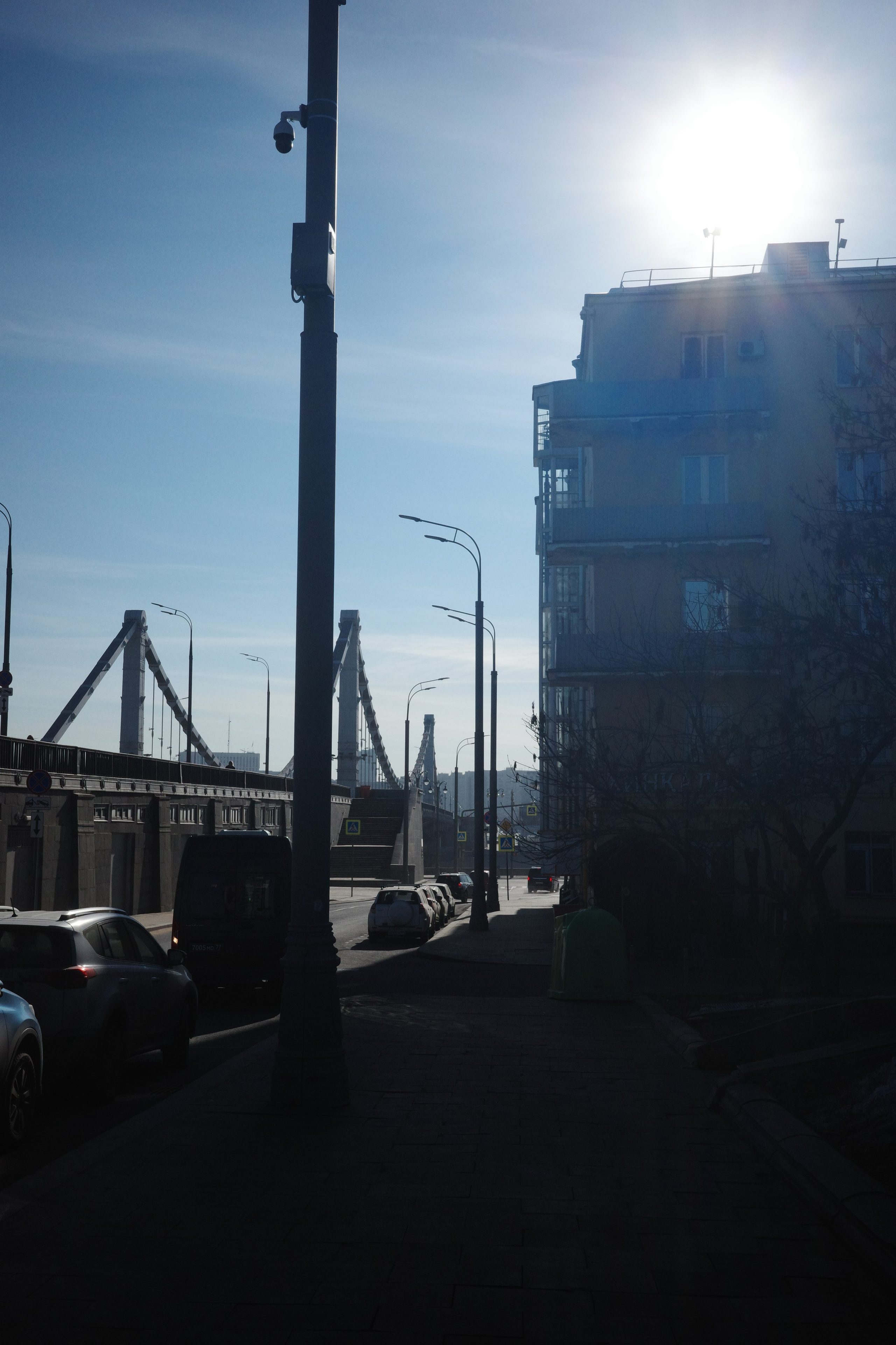 #45: Фрунзенская набережная / март 2026. Проект «Фотокладовка»: блог уличной фотографии в формате street photo