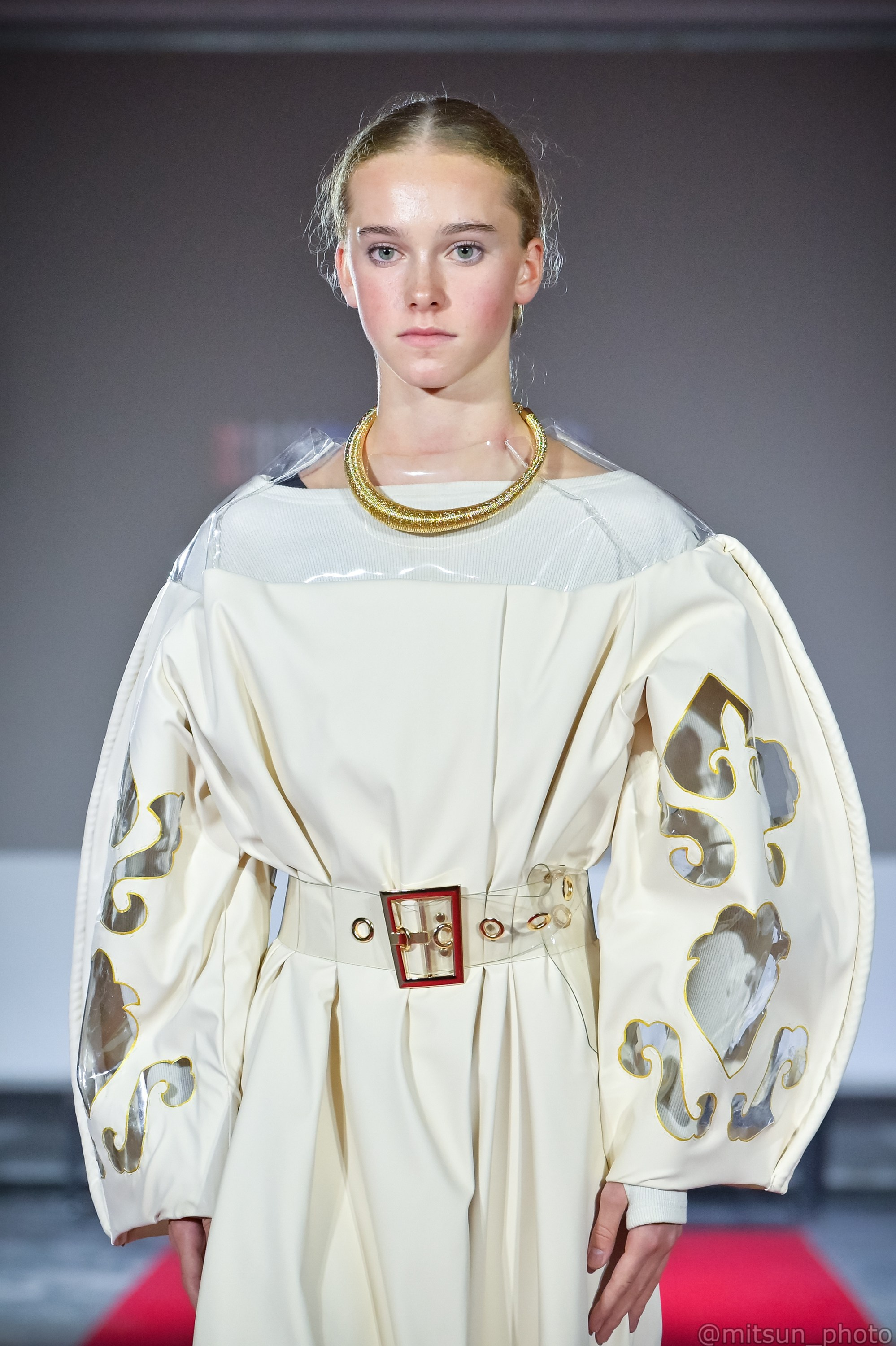 Модные показы. Фотограф Максим Мицун. Портрет, свадьба, репортаж, каталог