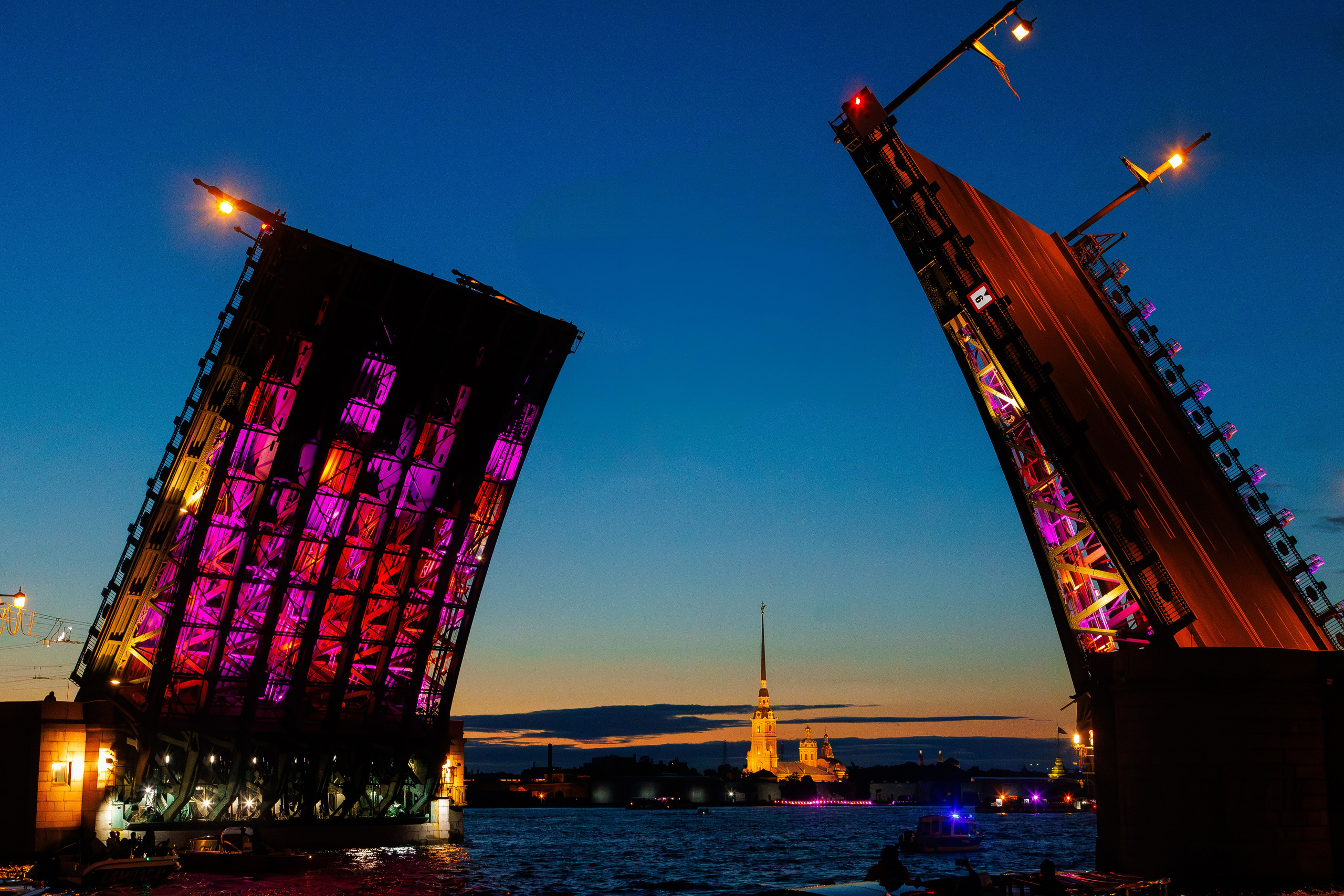 Выпускной на теплоходе. Фотограф в Санкт-Петербурге Чумаков Семен