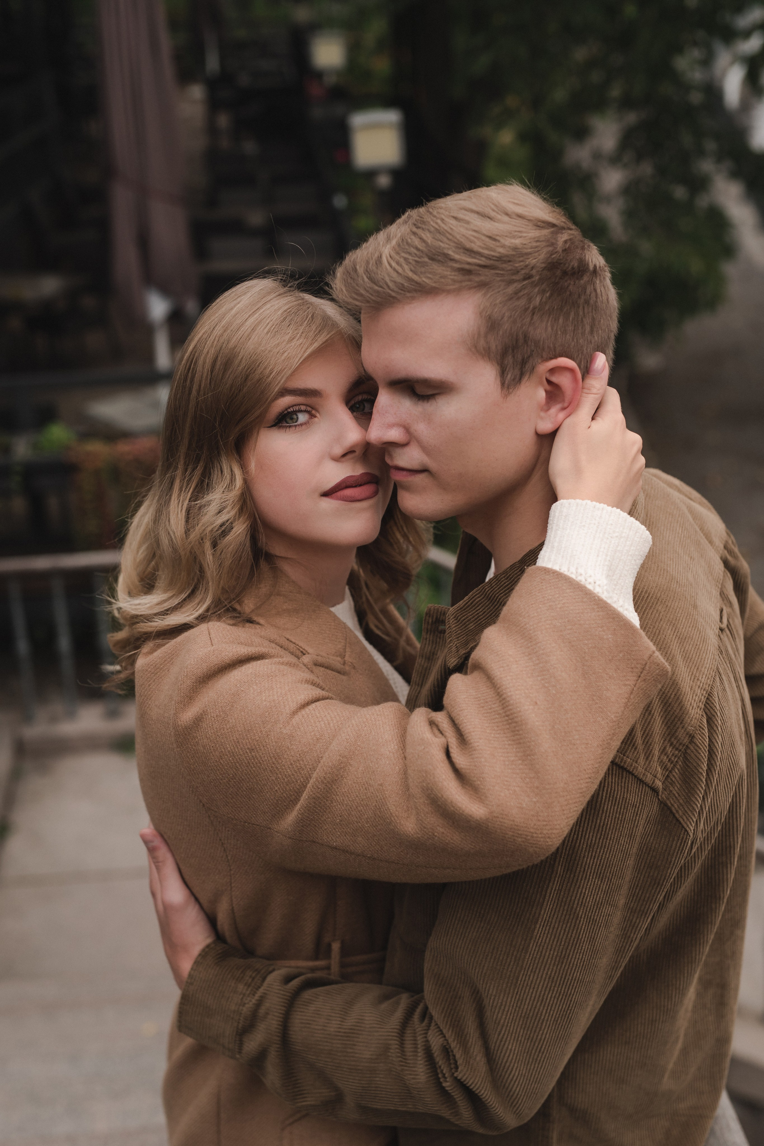 Emilia and Ettu. Family and content photographer