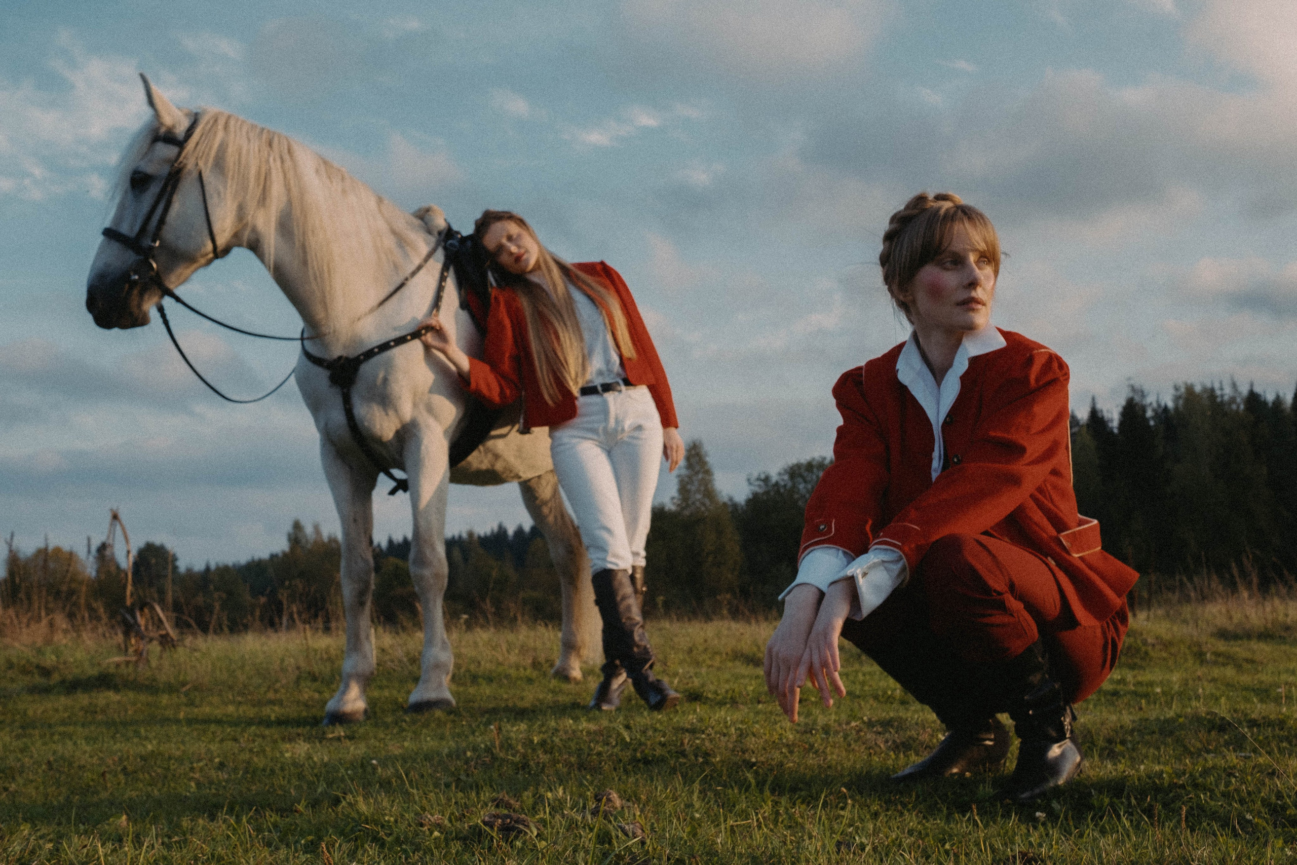 Behind your shoulders. Фотограф и Стилист в Санкт-Петербурге Алеся Хомиченок и Игорь Гарин