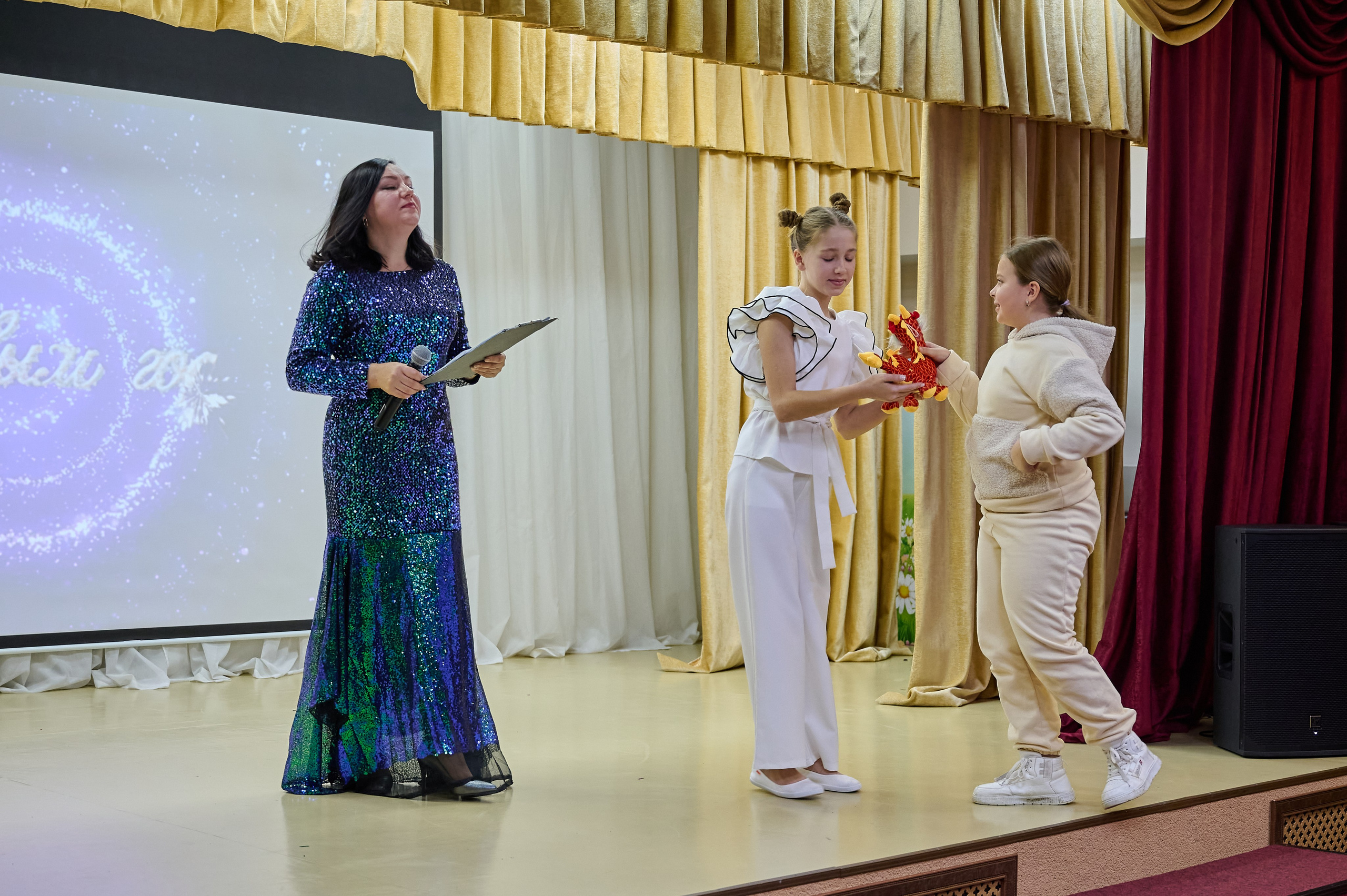 Концерт в ДК с. Виноградное. Жизнь курорта Кабардинка в фотографиях