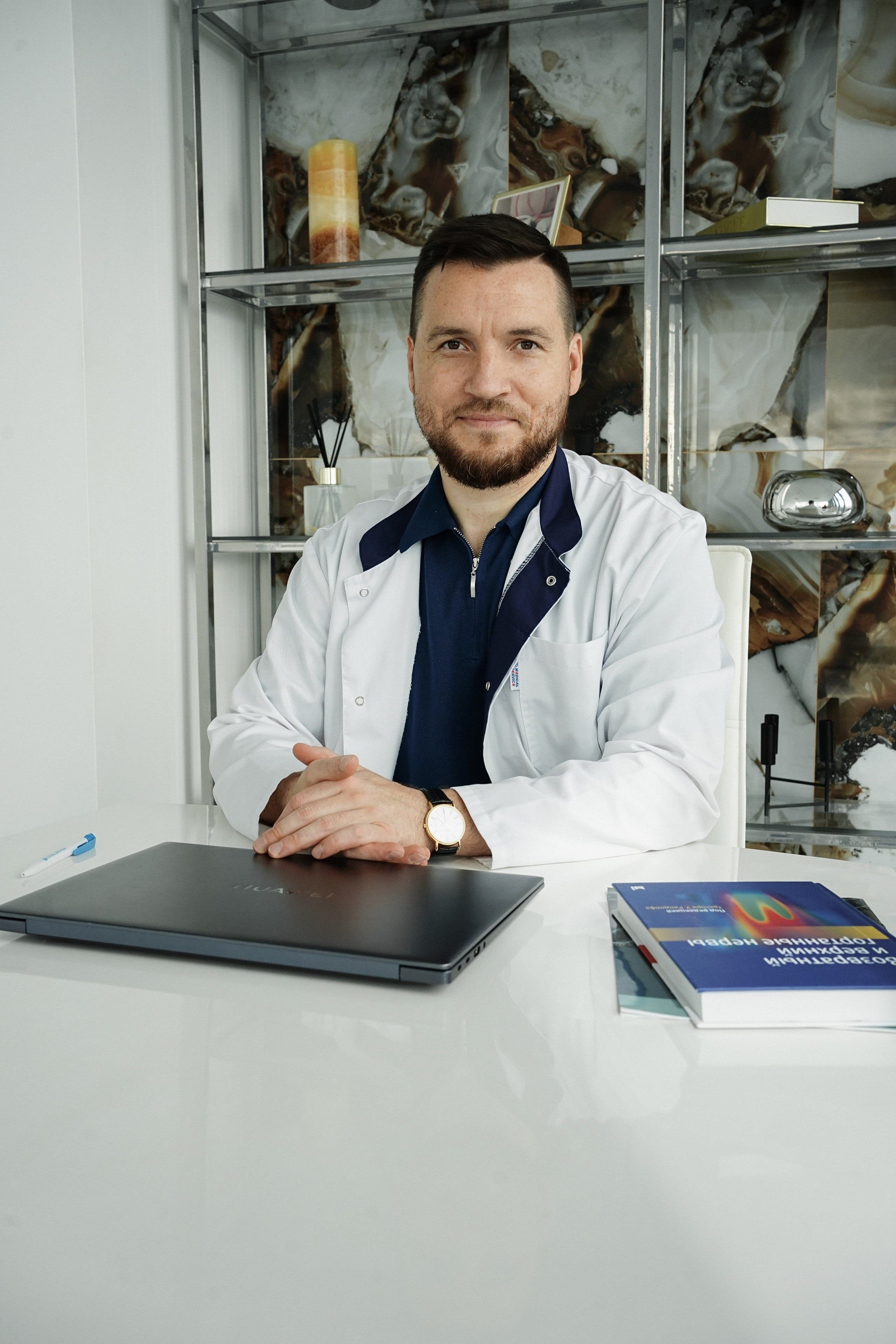 Виктор Хирург-эндокринолог. Фотограф Ольга Игорева