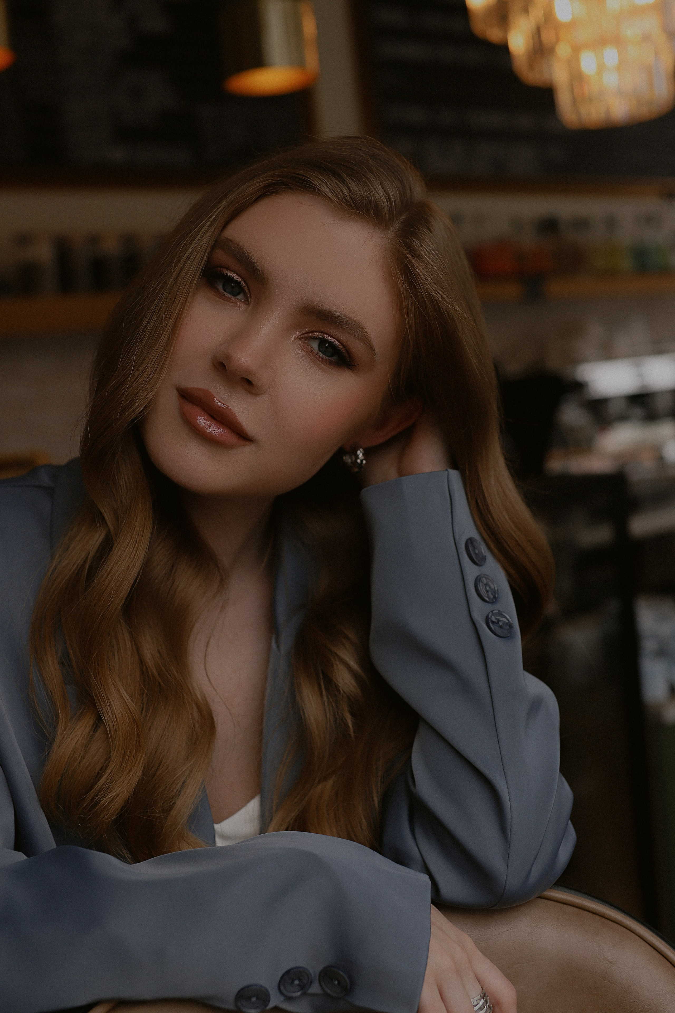 Елизавета, съемка в кофейне