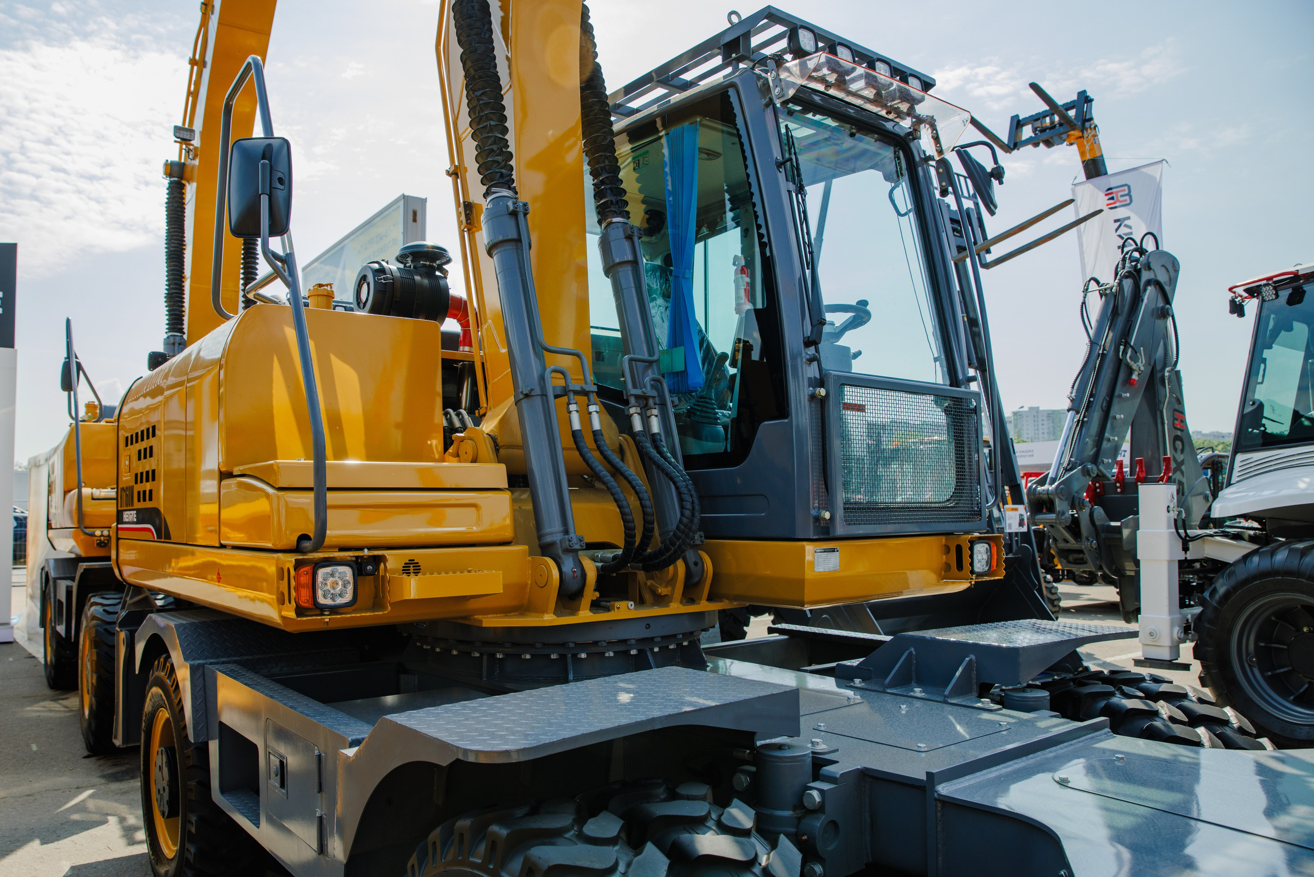 Выставка Спец. Техники. Фотограф Москва Шептаев Артём