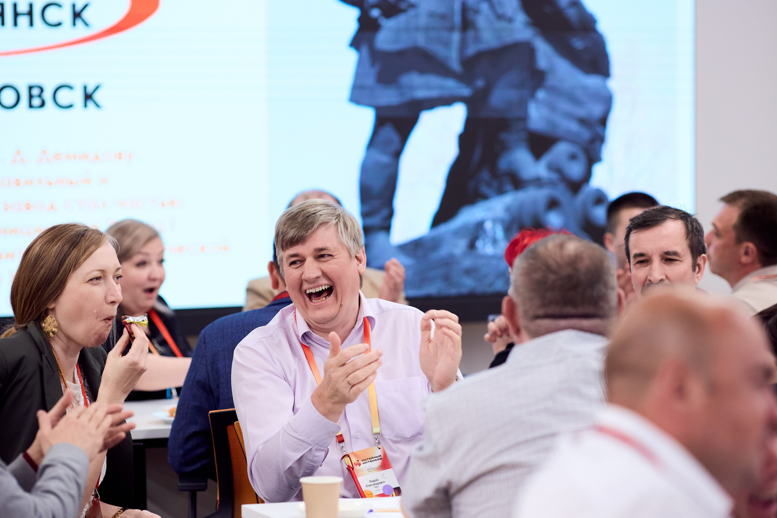 Настроение — взбодрить машиностроение! Литейный интенсив в Бауманке. Татьяна Фомичева. Репортажный и светский фотограф в Москве