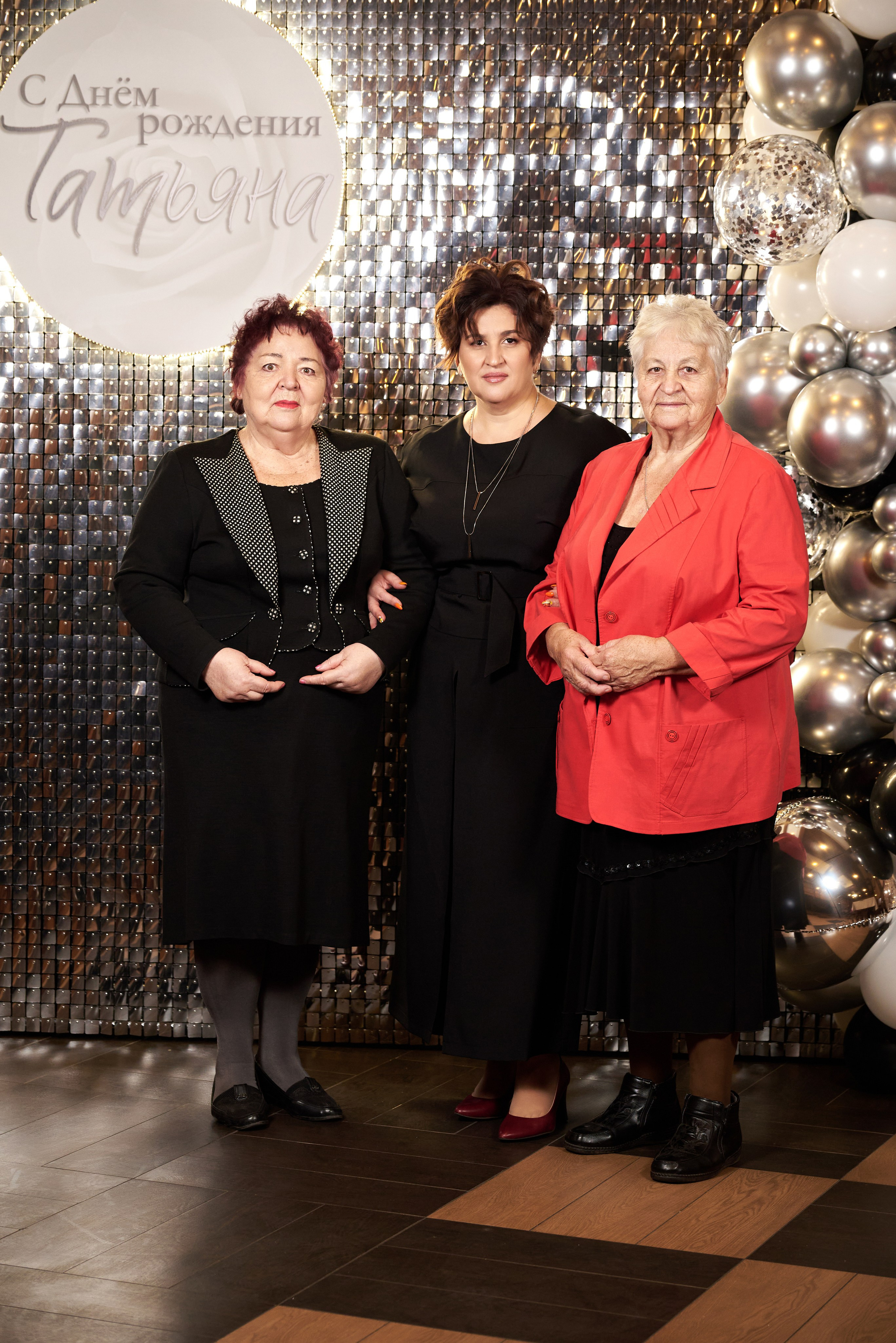 Фотограф Старый Оскол, Губкин. Профессиональный фотограф Старый Оскол, Губкин — свадьба, венчание, крещение, юбилей и день рождения