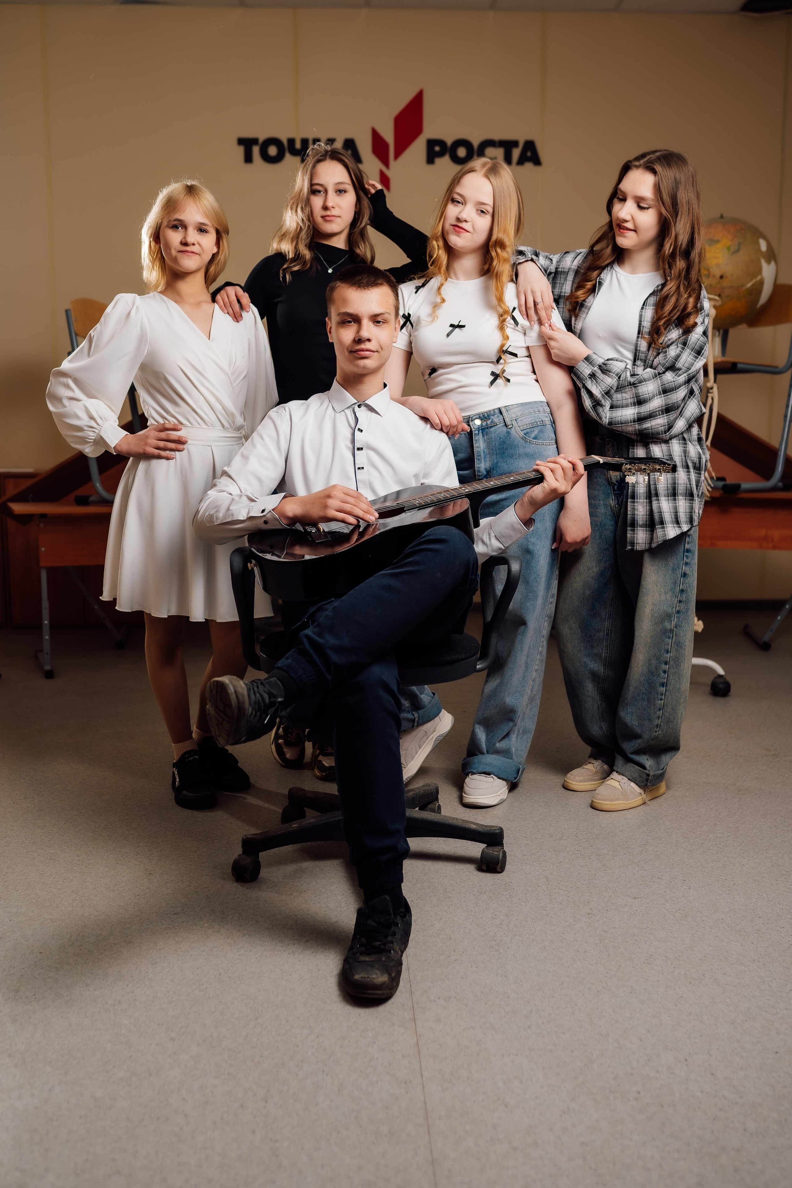 Октябрьский 8 класс. Фотограф Торопец Кристина Абрамова Kanwellia photography