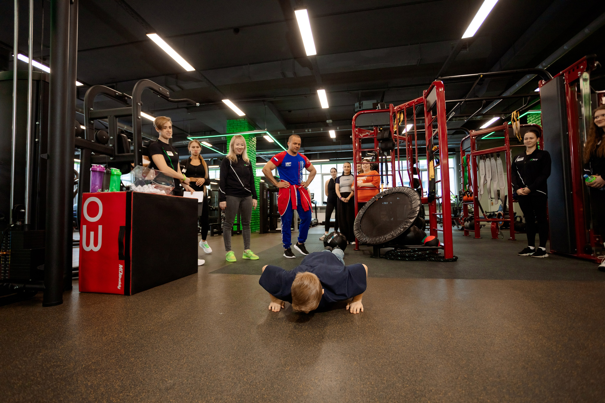 РЕПОРТАЖ: ФИТНЕСС-КЛУБ X-FIT. Профессиональный фотограф в Ижевске Леша Петров