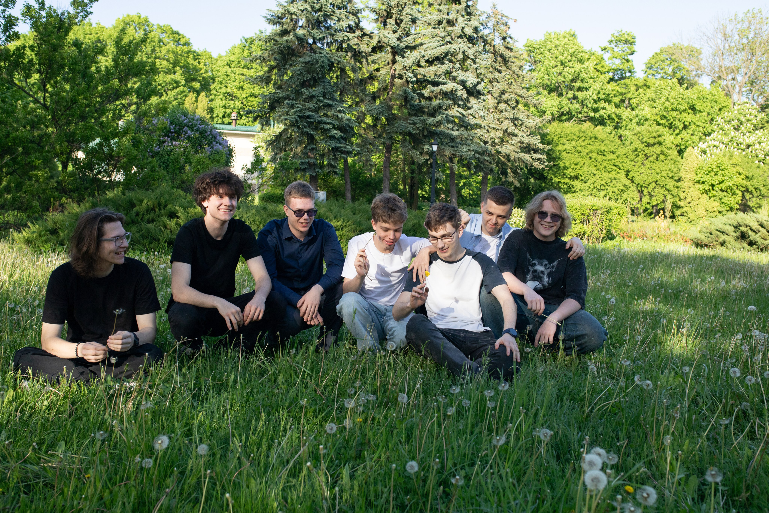 19/05/26 Лошицкий. Выпускные альбомы Cardsi