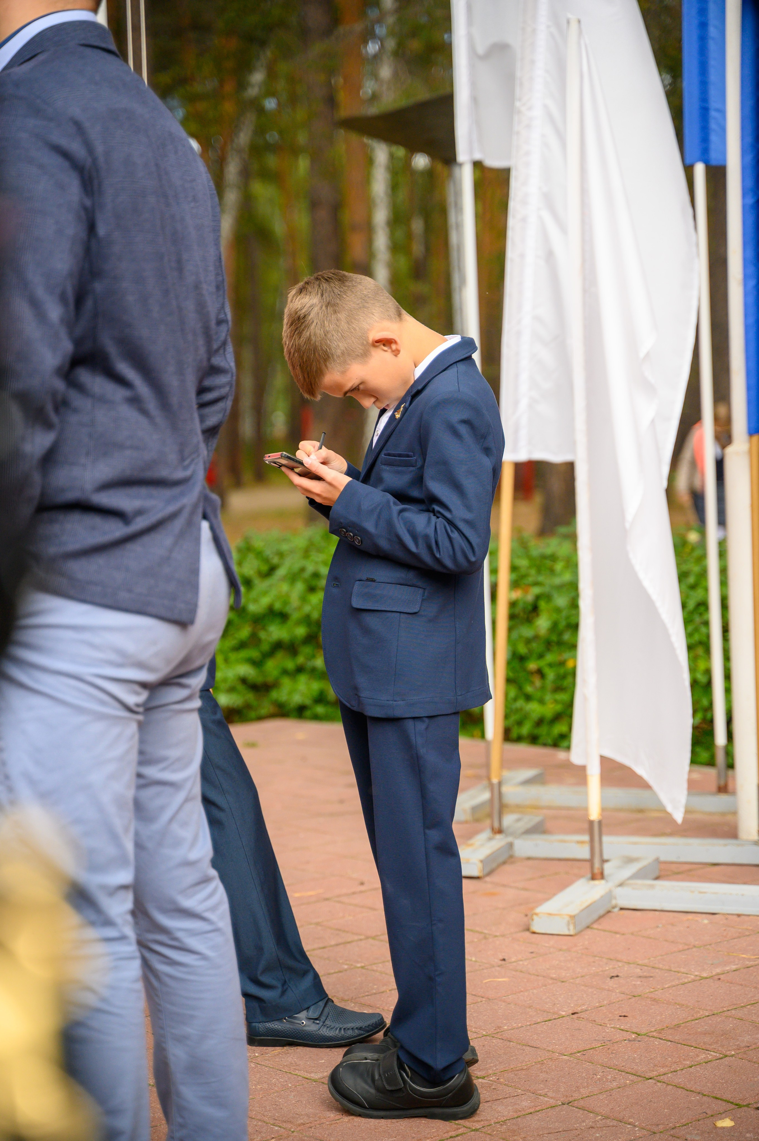 1 сентября линейка ФМШ. Фотограф новорожденных, семейный детский в Тюмени Татьяна Морозова