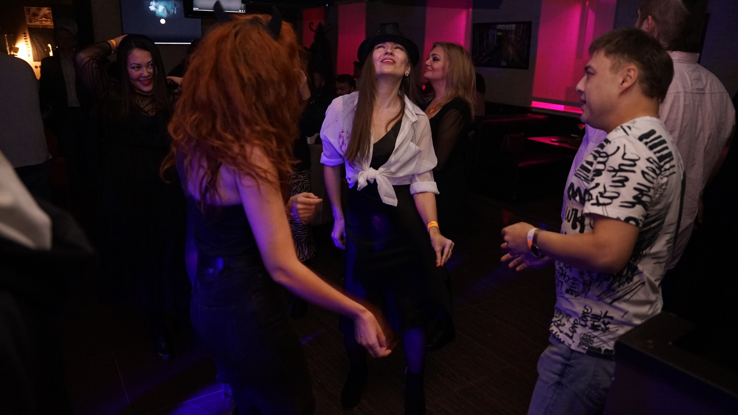 Возвращение зловещих попотрясов. Клубная вечеринка | 28.10.22. Галерея Фантим