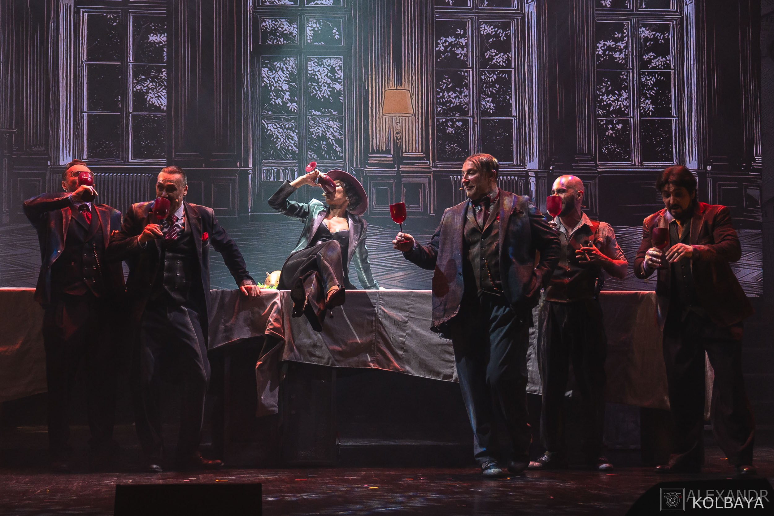 Фотографии со спектакля «Однажды в городе N». Концертный и театральный репортажный фотограф в Москве Александр Колбая