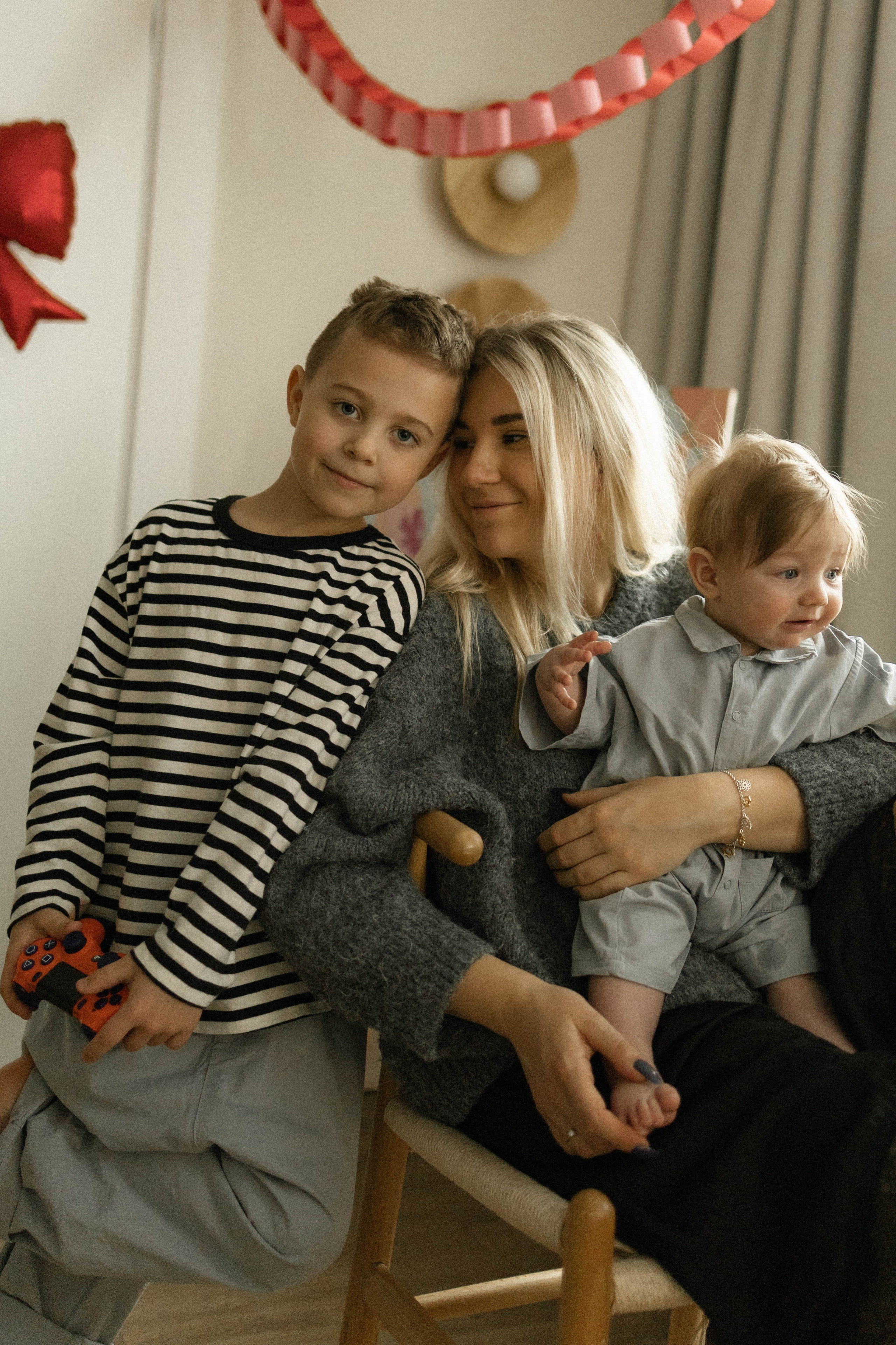 6 месяцев с домашними. Фотография о важном