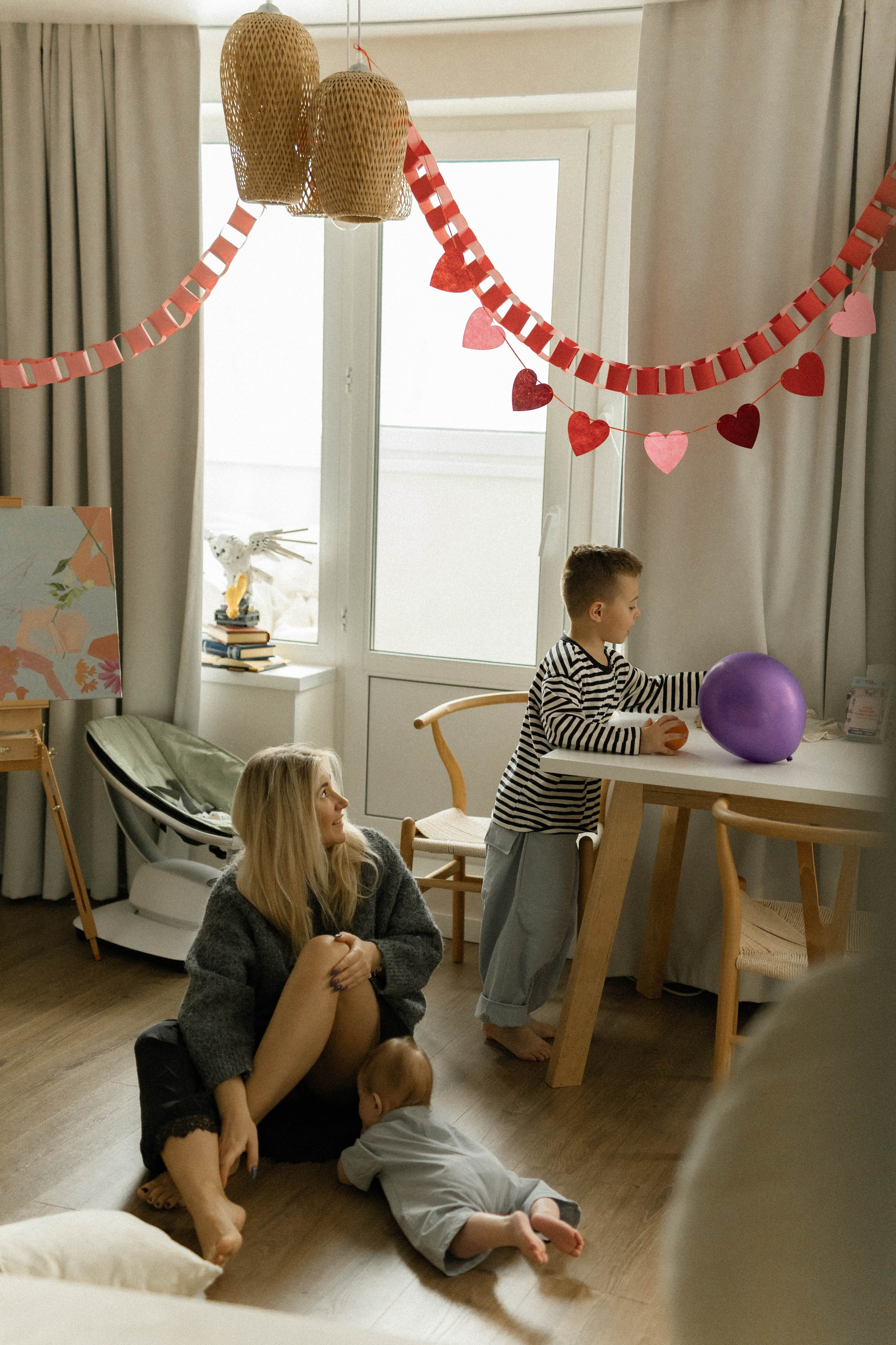 6 месяцев с домашними. Фотография о важном