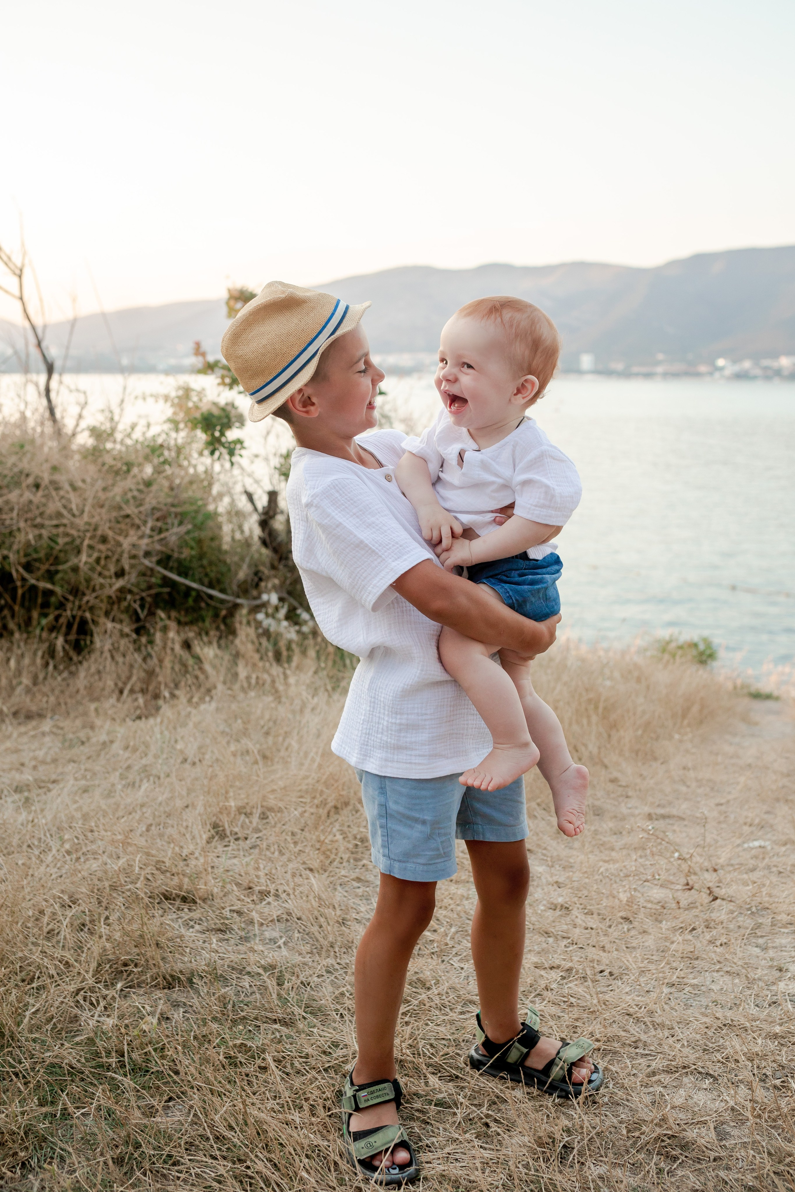 Евгения и Иван 1 год. Фотограф в Геленджике, Архипо-Осиповке, Абрау-Дюрсо, Кринице Виктория
