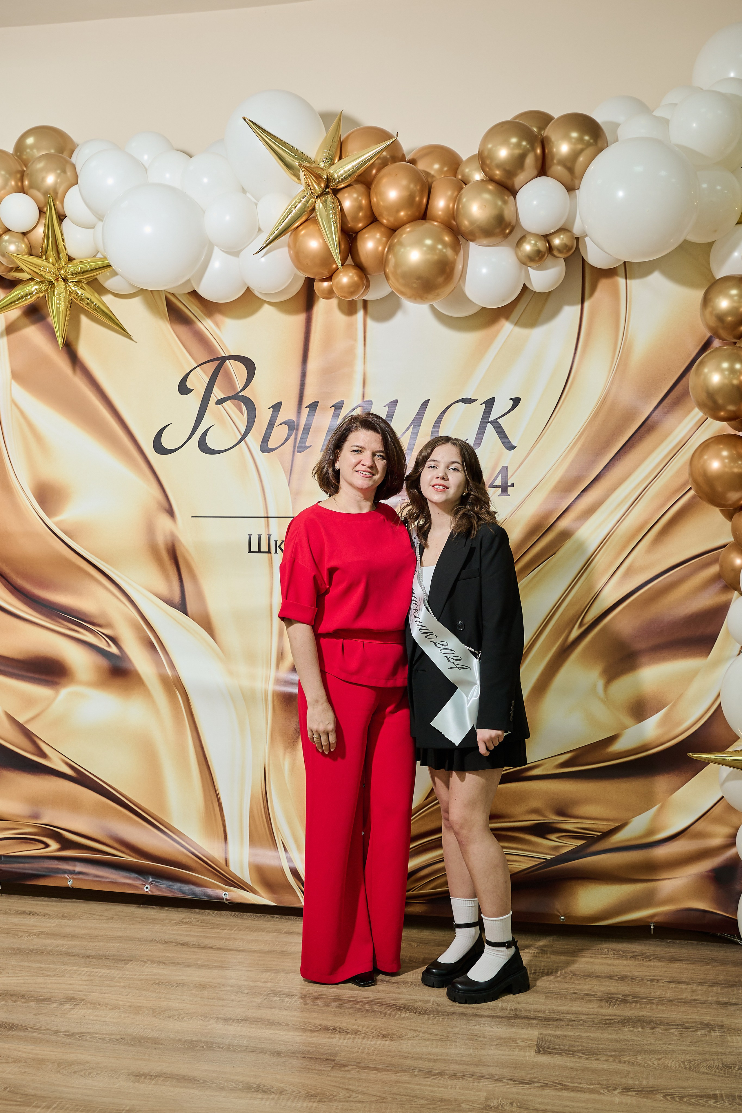 Выпускные и праздники. Выпускные альбомы. Предметная и контент съёмка. Фотостудия Klass