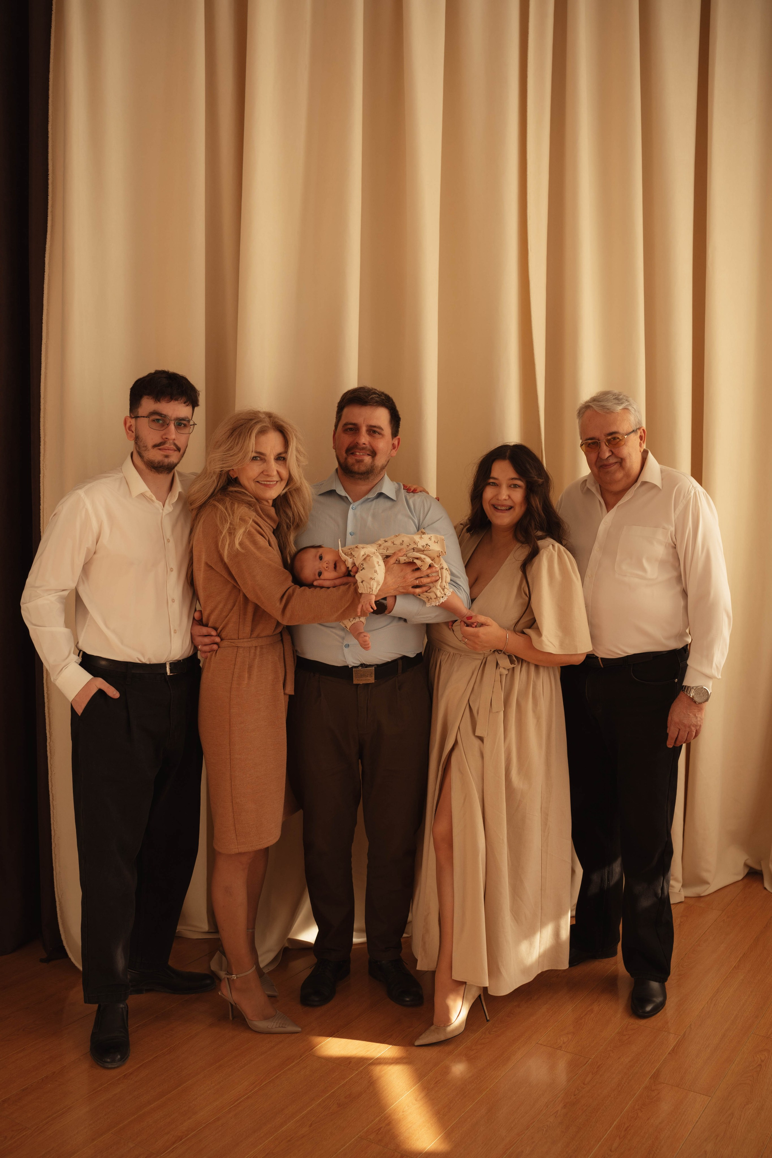 Аврора и ее семья. Фотограф в Новосибирске Диана Ильиных